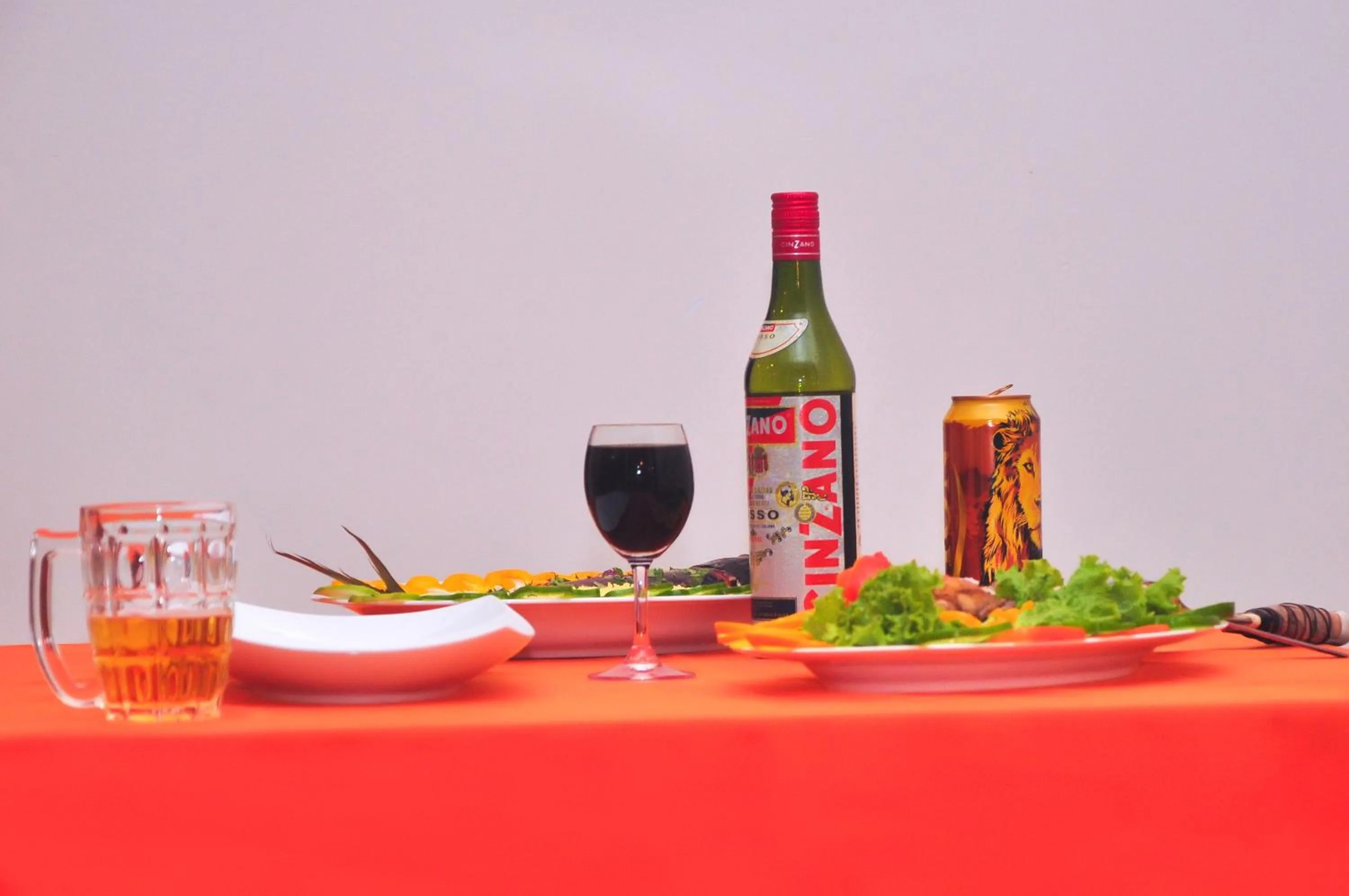 Food and drinks in New Kandy Residence