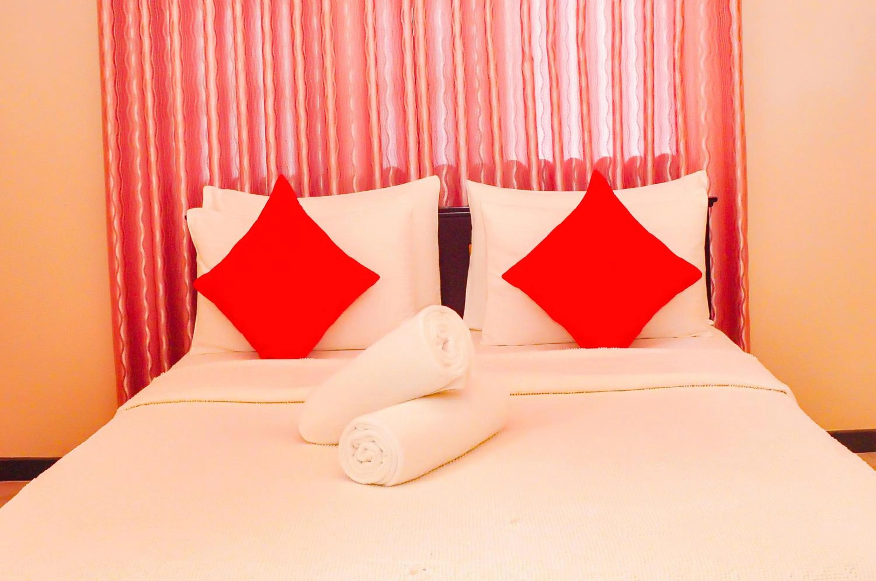 Bedroom, Bed in New Kandy Residence