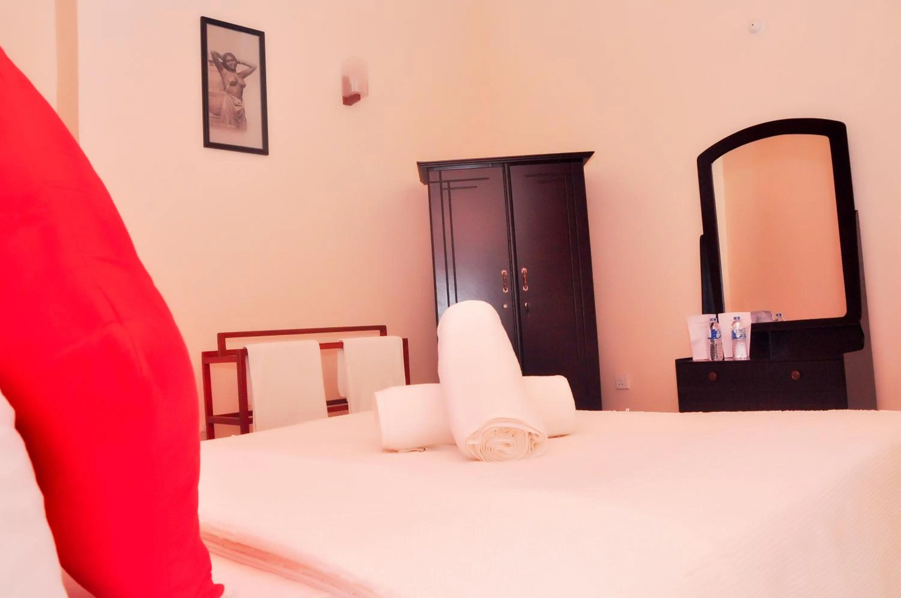 Bedroom, Bed in New Kandy Residence