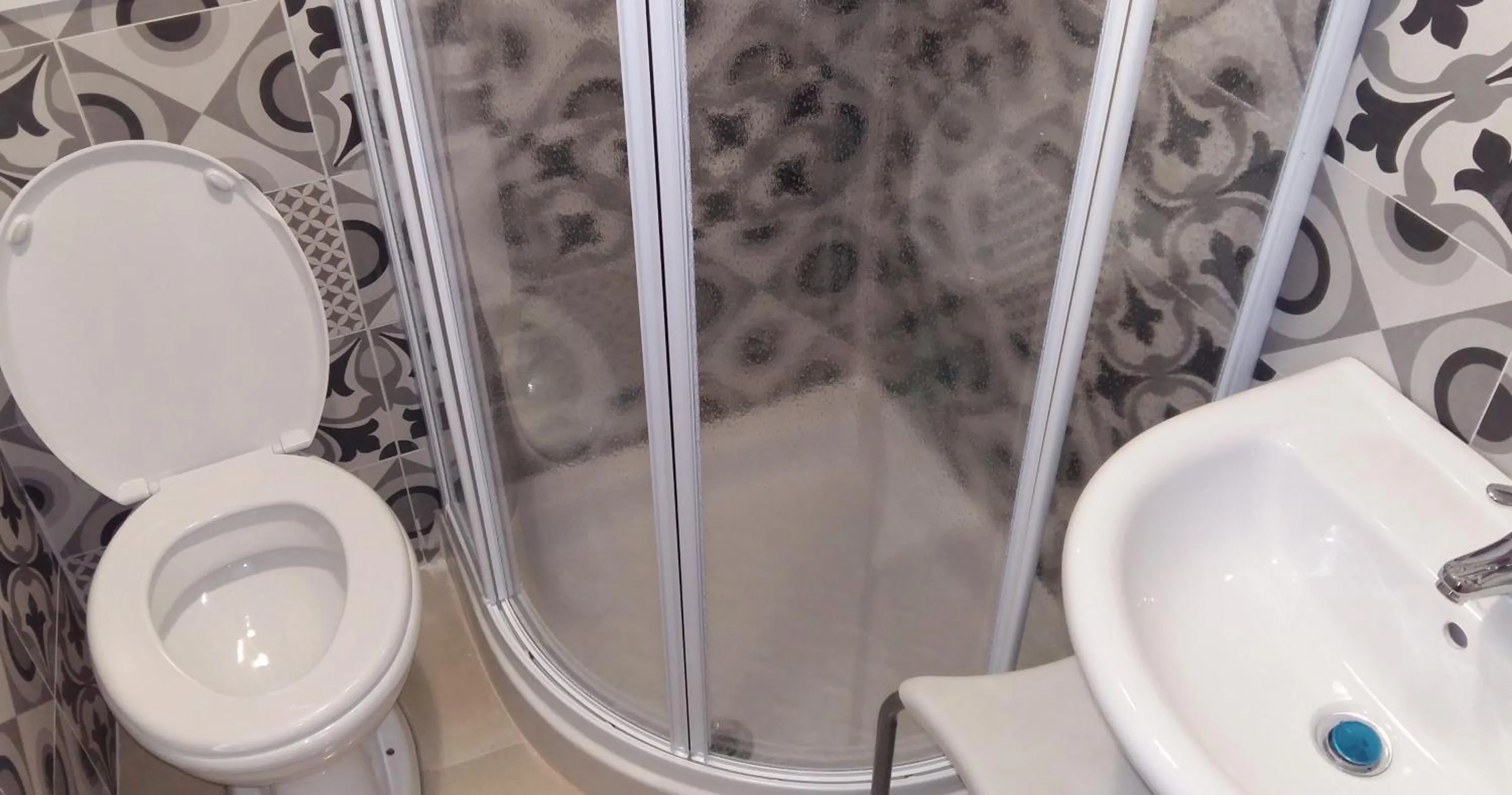 Bathroom in Sun Moon