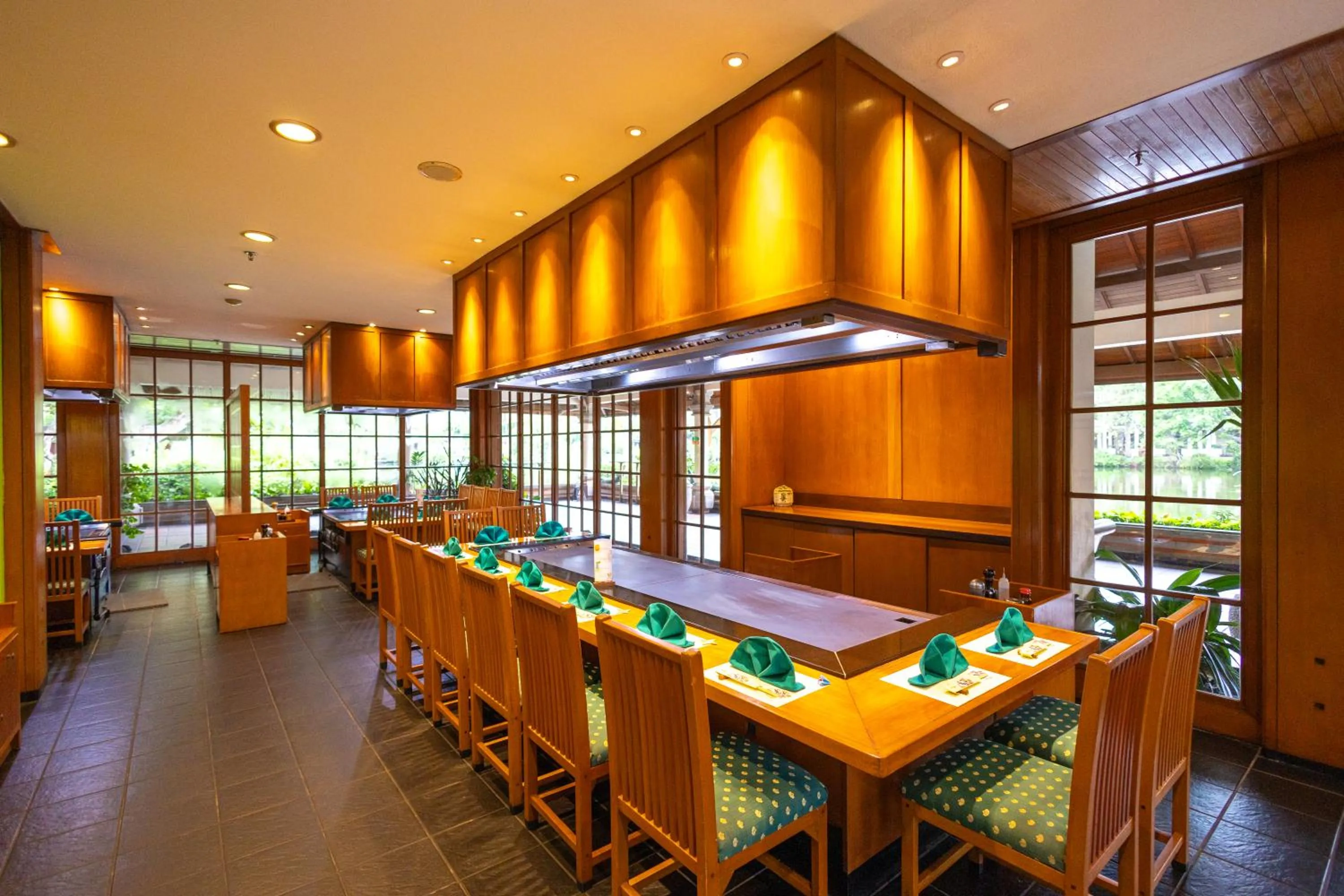 Restaurant/places to eat in Ayodya Resort Bali