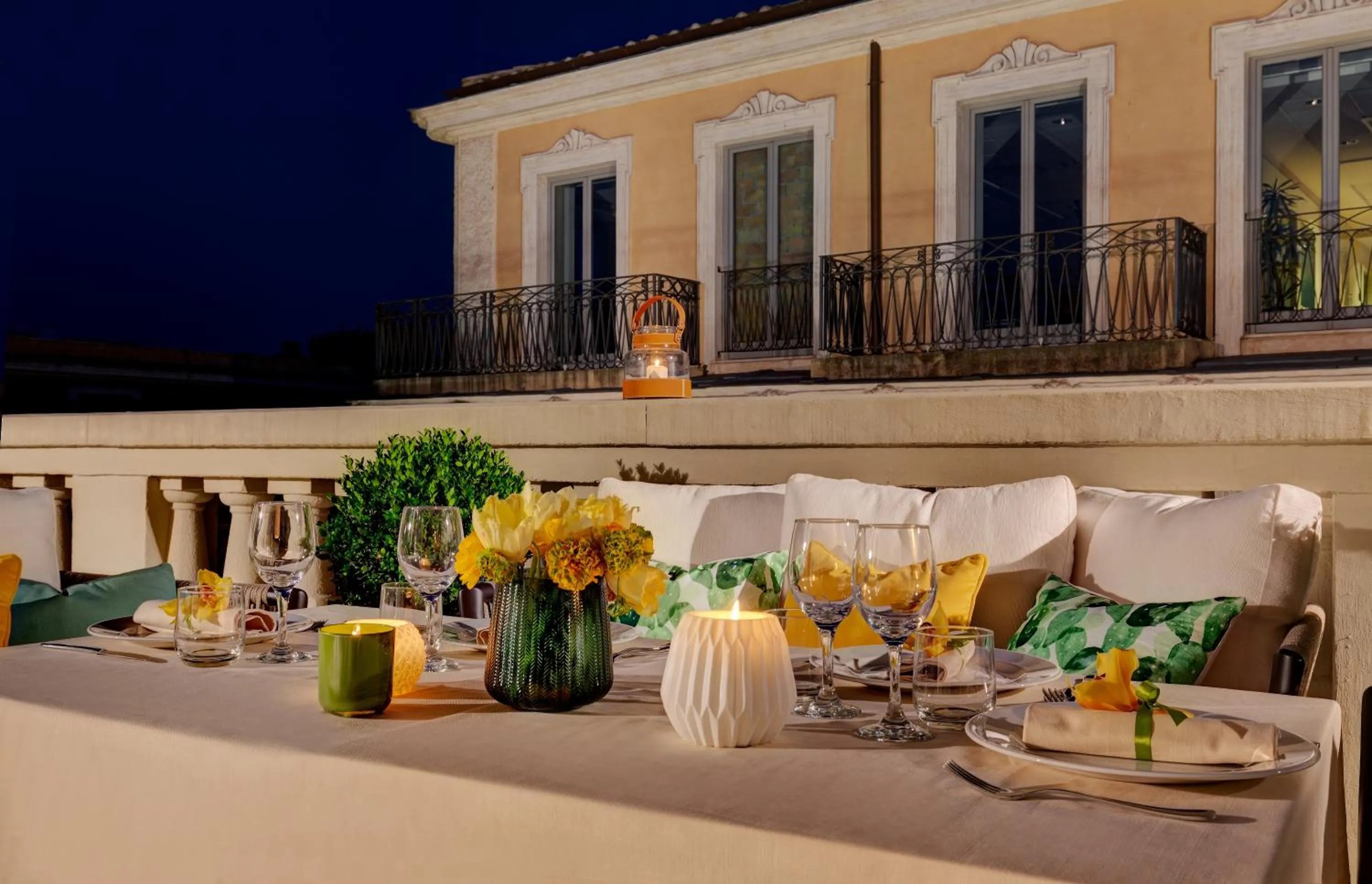 Restaurant/places to eat in Singer Palace Hotel Roma