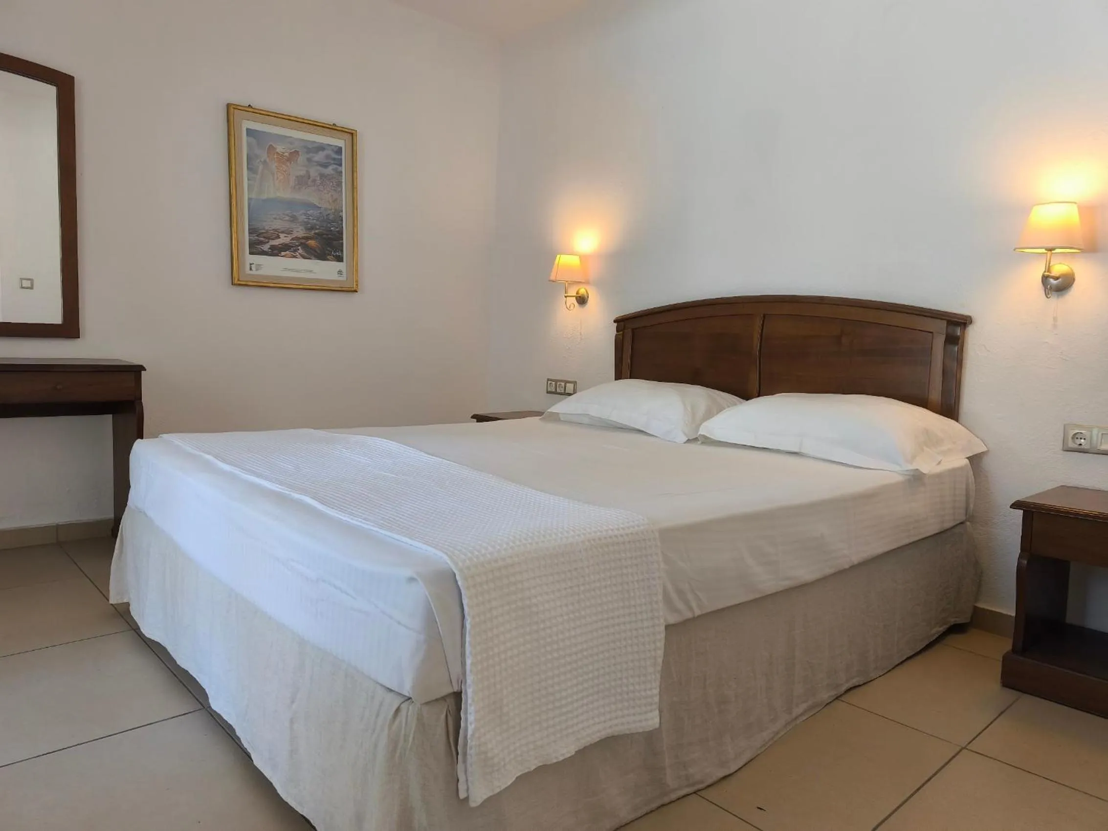 Bedroom in Esperides Hotel