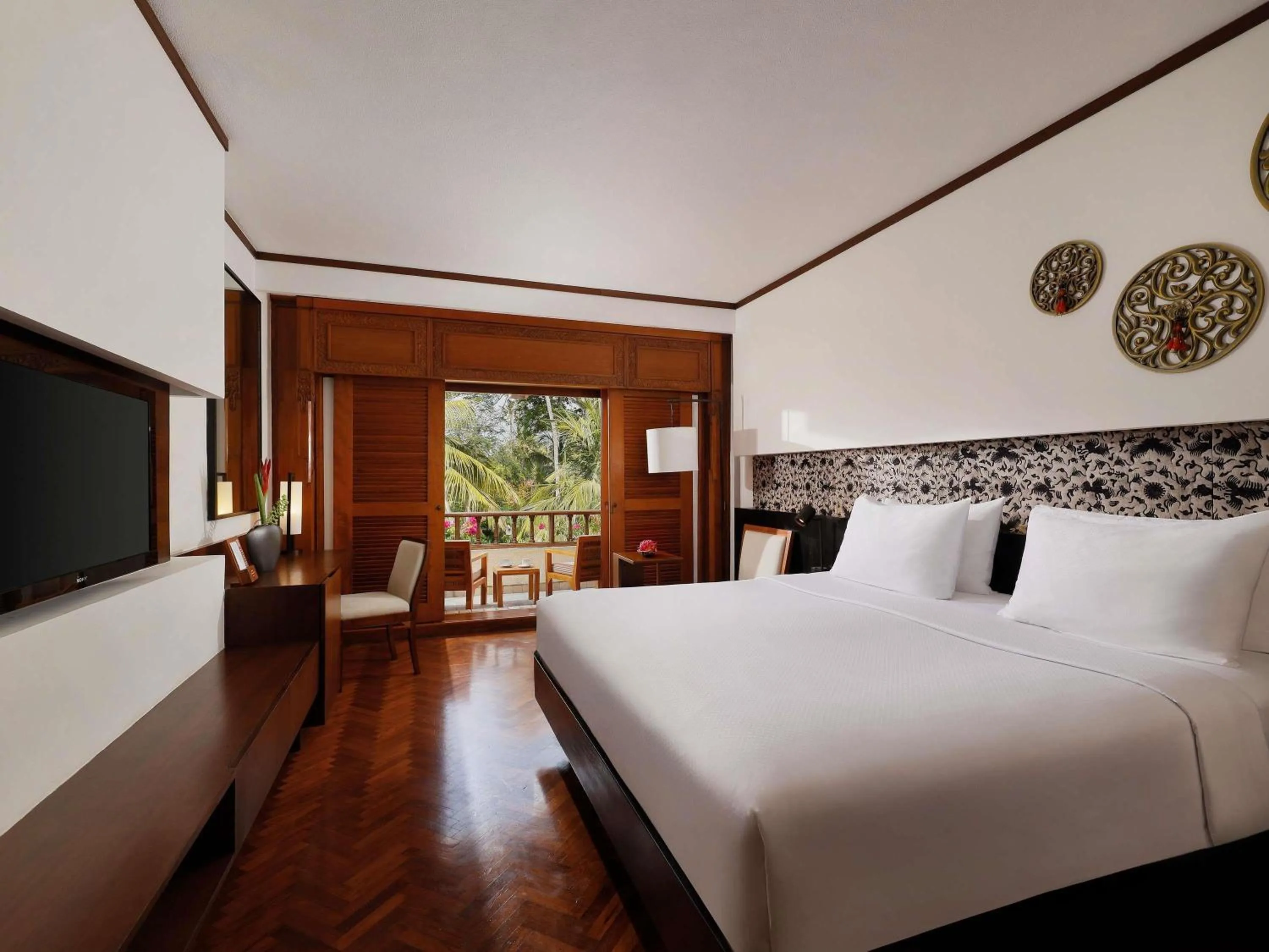 Bedroom, Bed in Nusa Dua Beach Hotel and Spa - Handwritten Collection