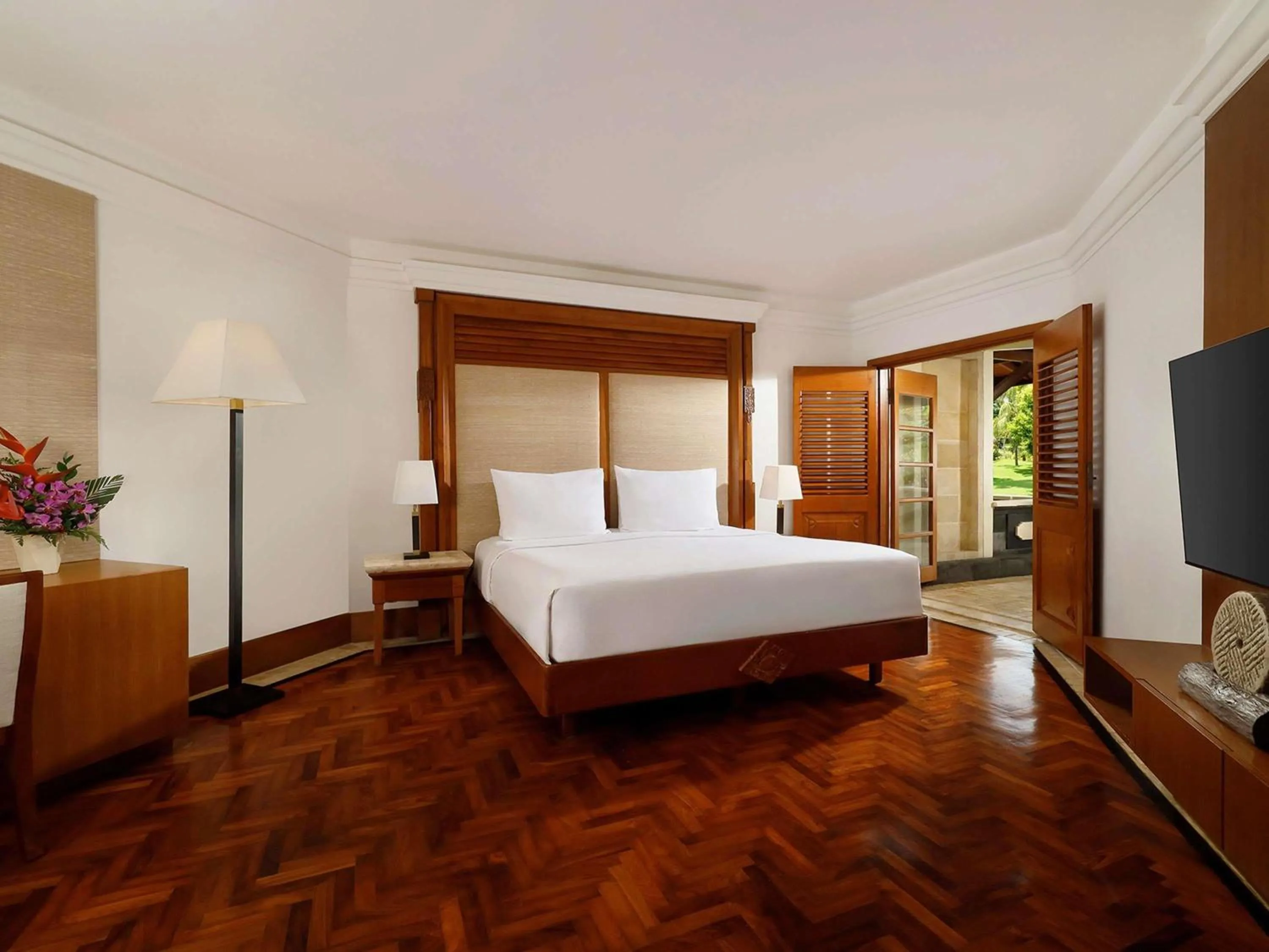 Bedroom, Bed in Nusa Dua Beach Hotel and Spa - Handwritten Collection