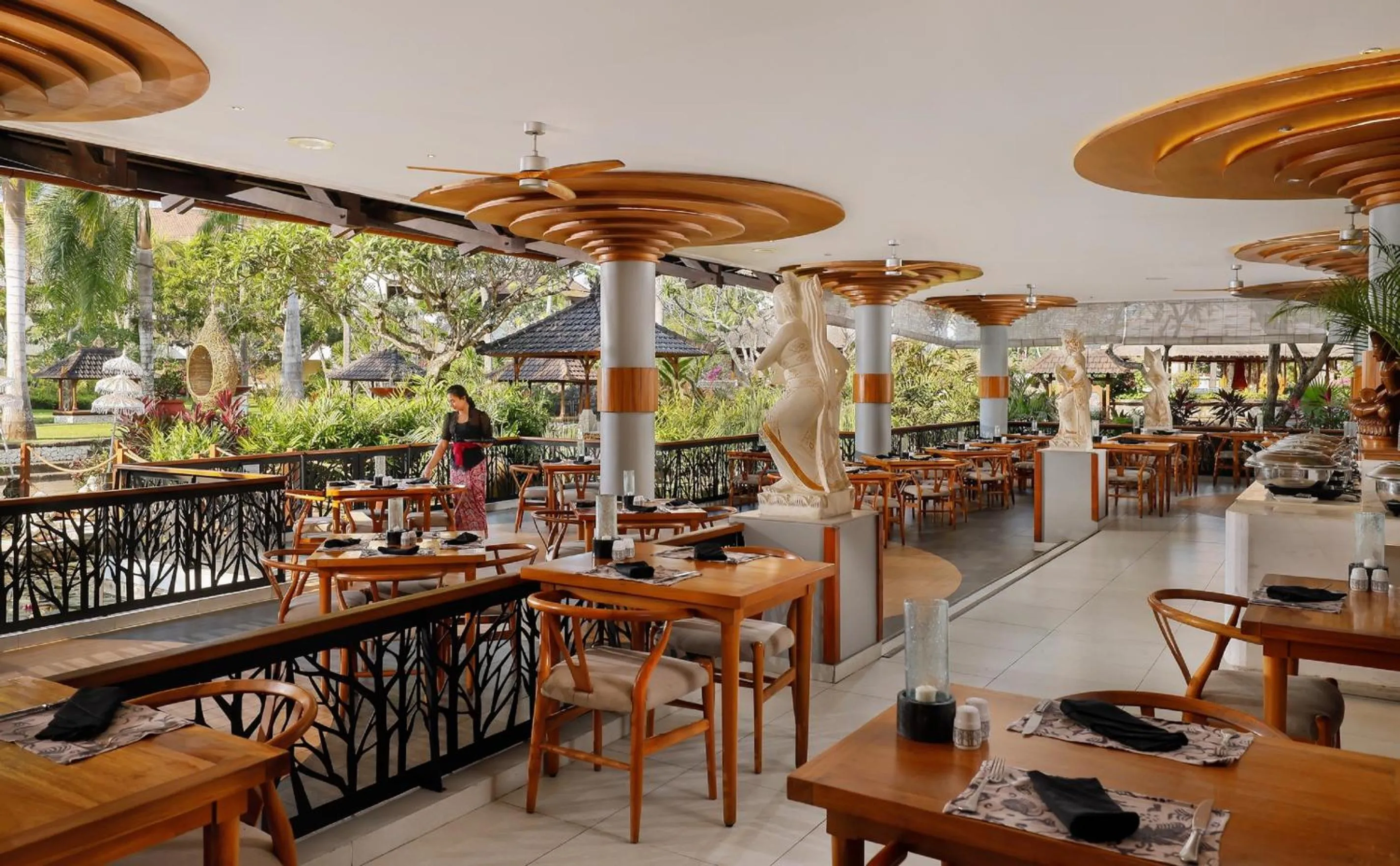 Restaurant/places to eat in Nusa Dua Beach Hotel and Spa - Handwritten Collection