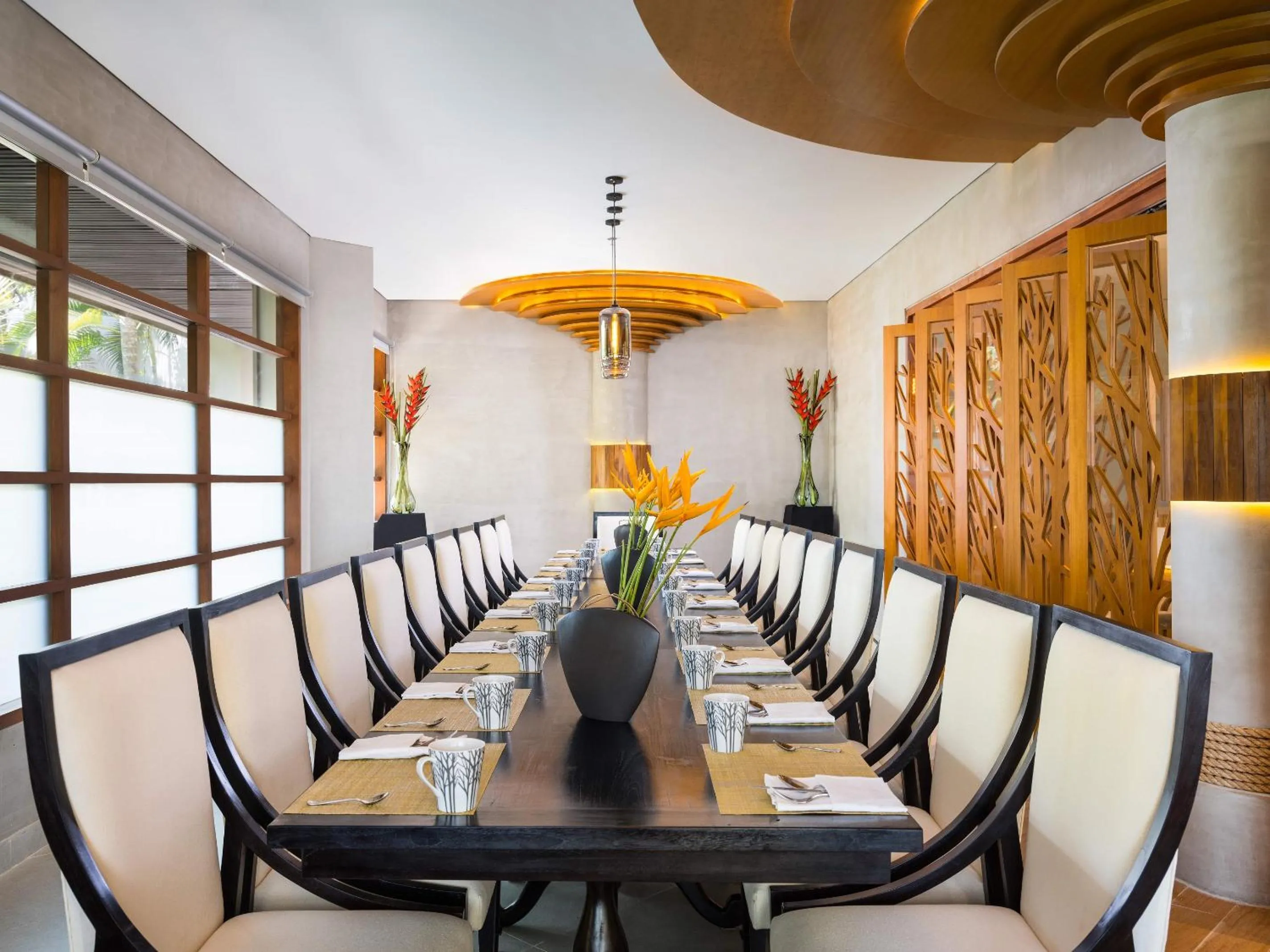 Restaurant/places to eat in Nusa Dua Beach Hotel and Spa - Handwritten Collection