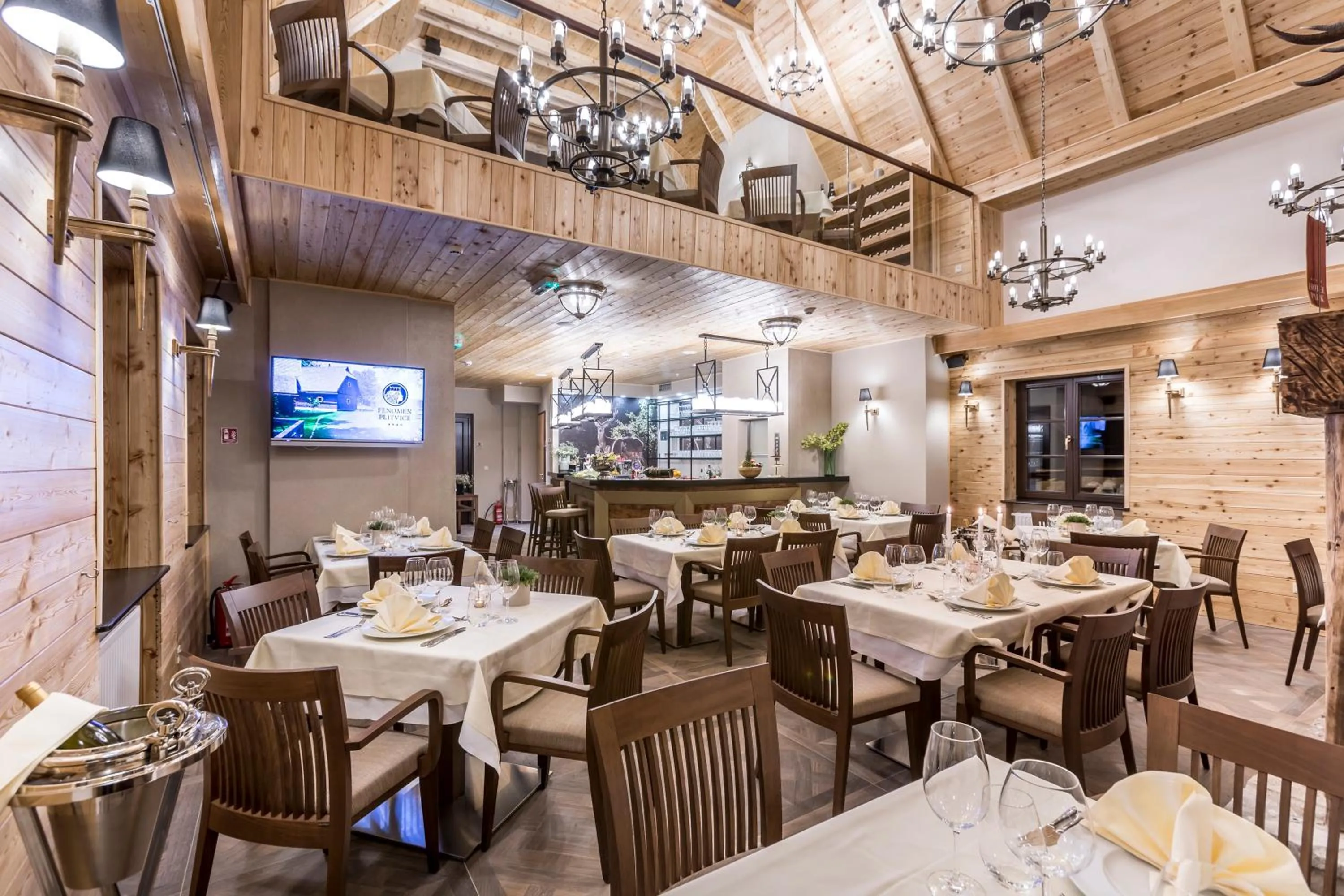 Restaurant/places to eat in Fenomen Plitvice Resort
