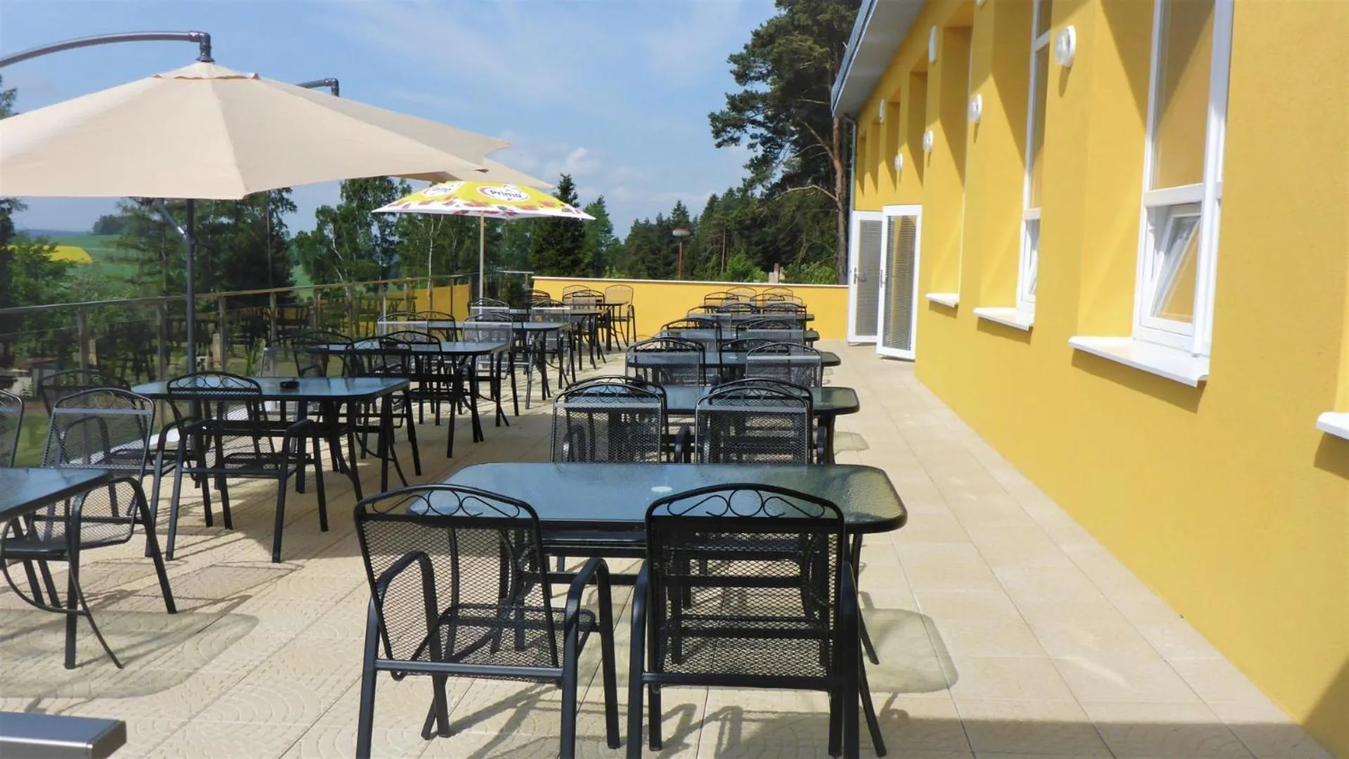 Restaurant/places to eat in Resort Erich