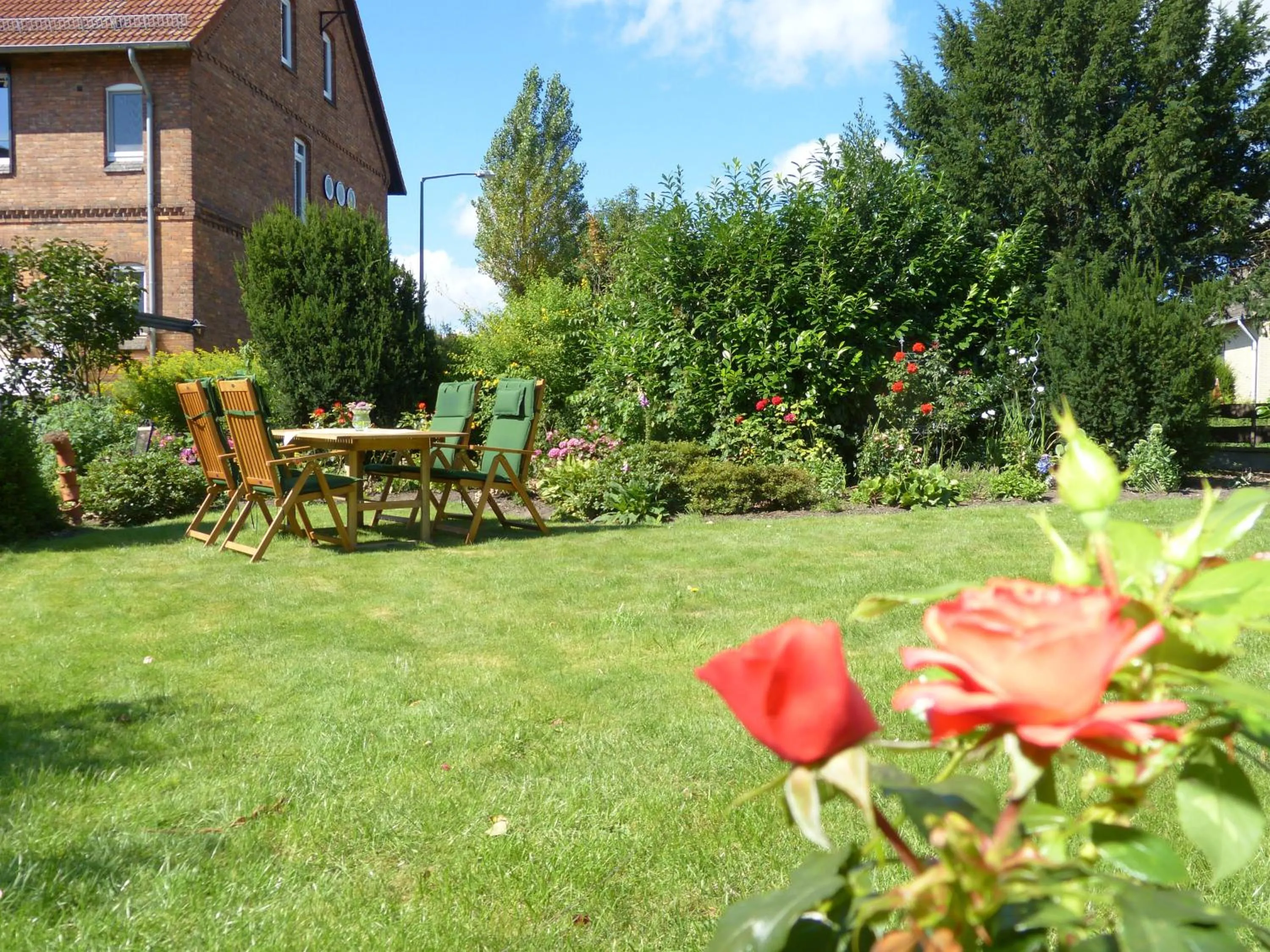 Garden view in Landhaus Bolzum