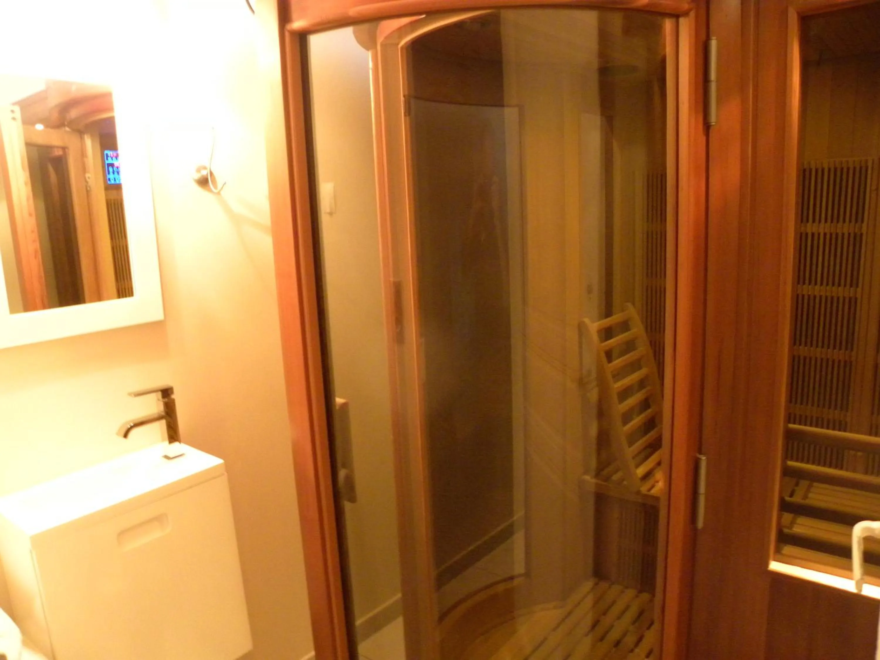 Sauna in Hôtel La Caravelle