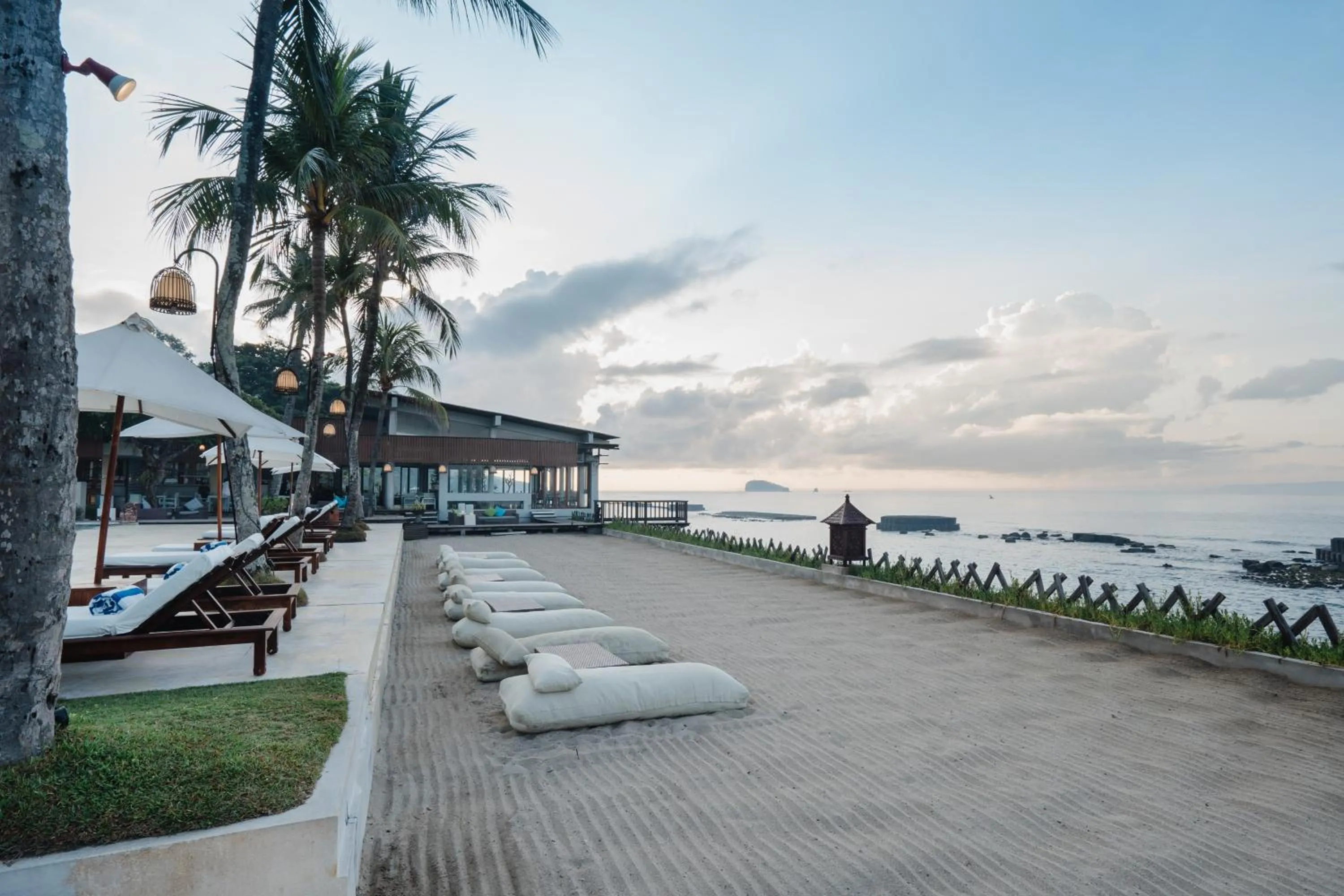 Beach in Ramayana Candidasa Beach Resort