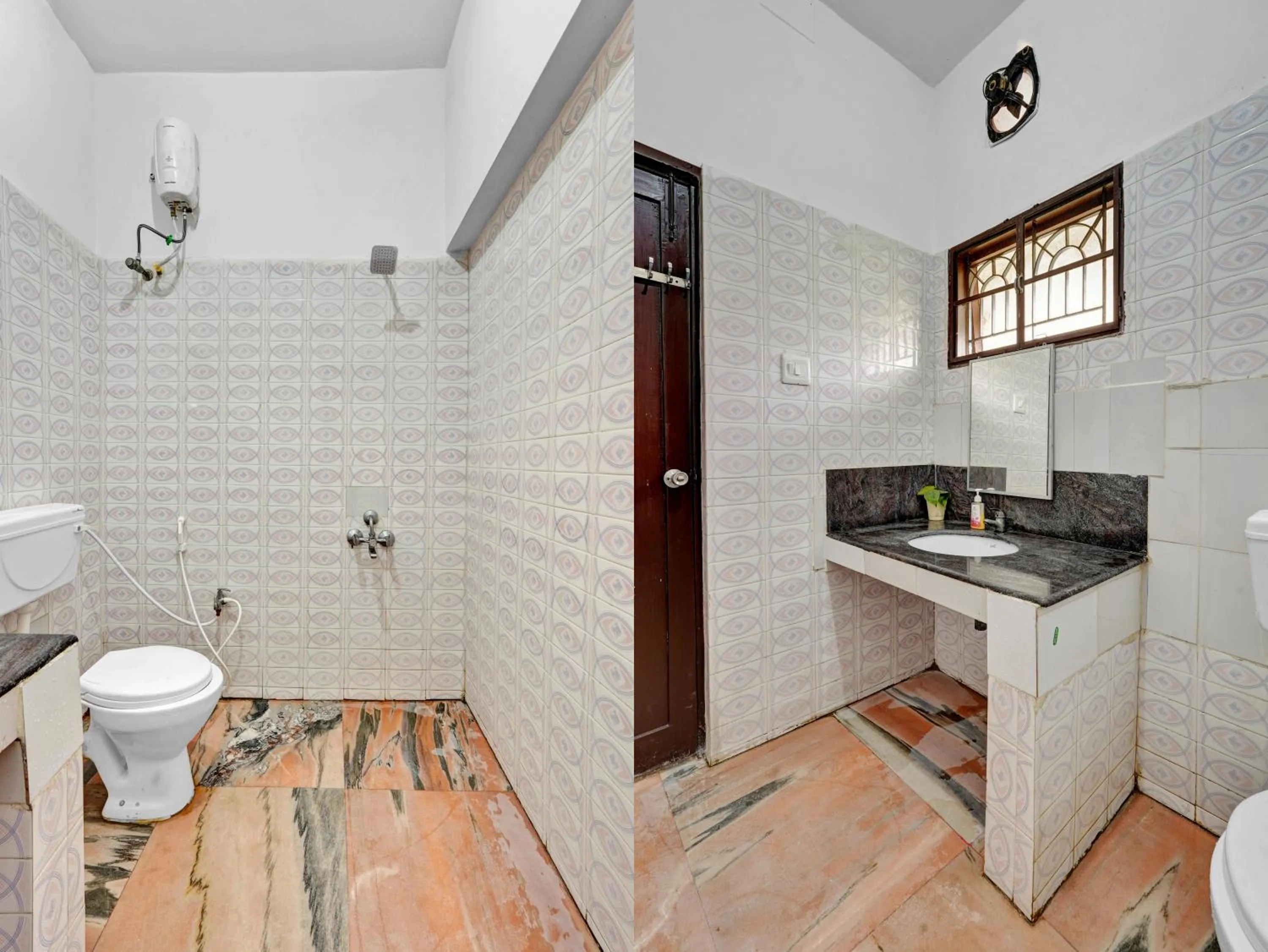 Toilet in Hostel Gandhi