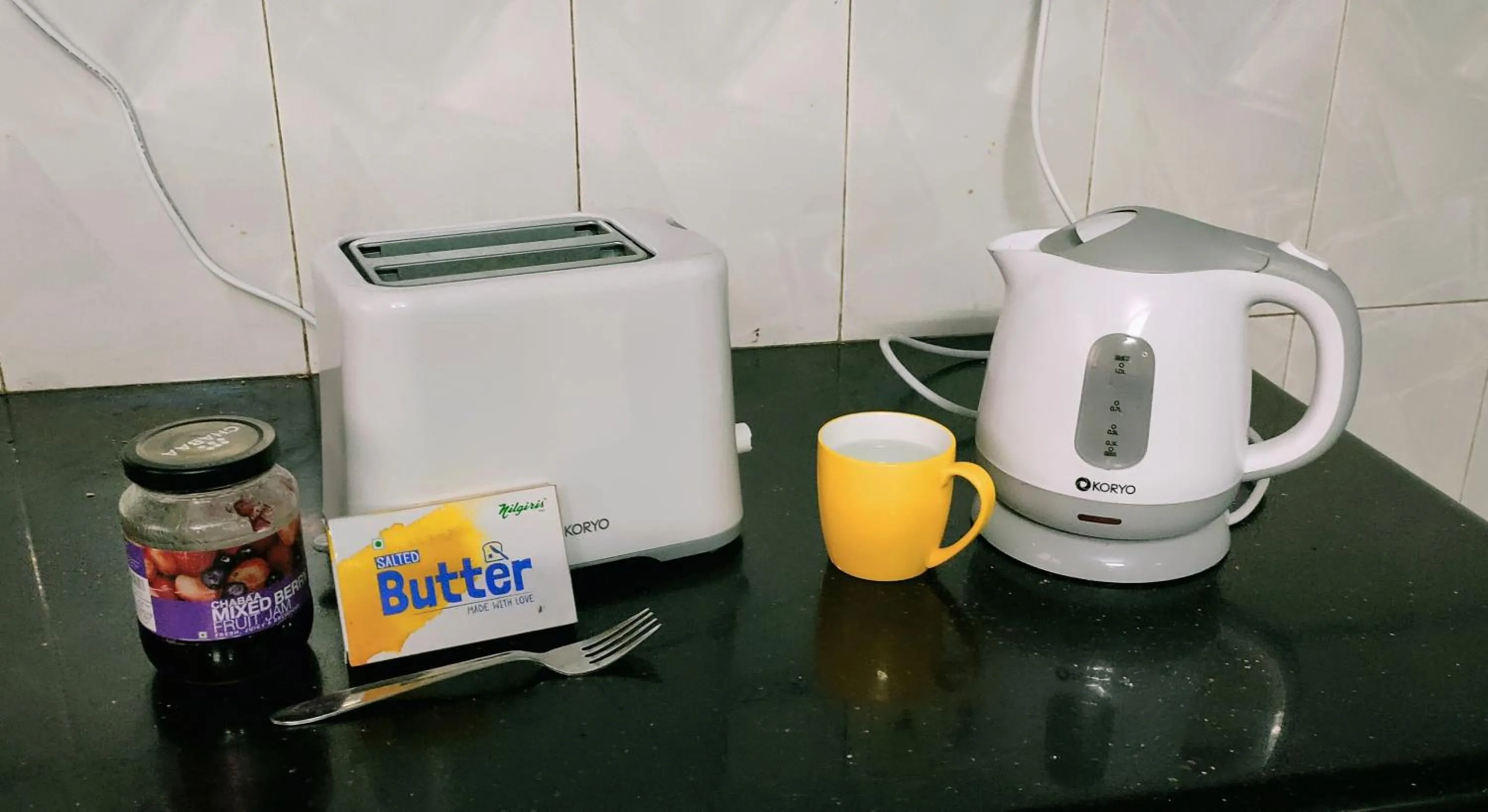 toaster in Hostel Gandhi