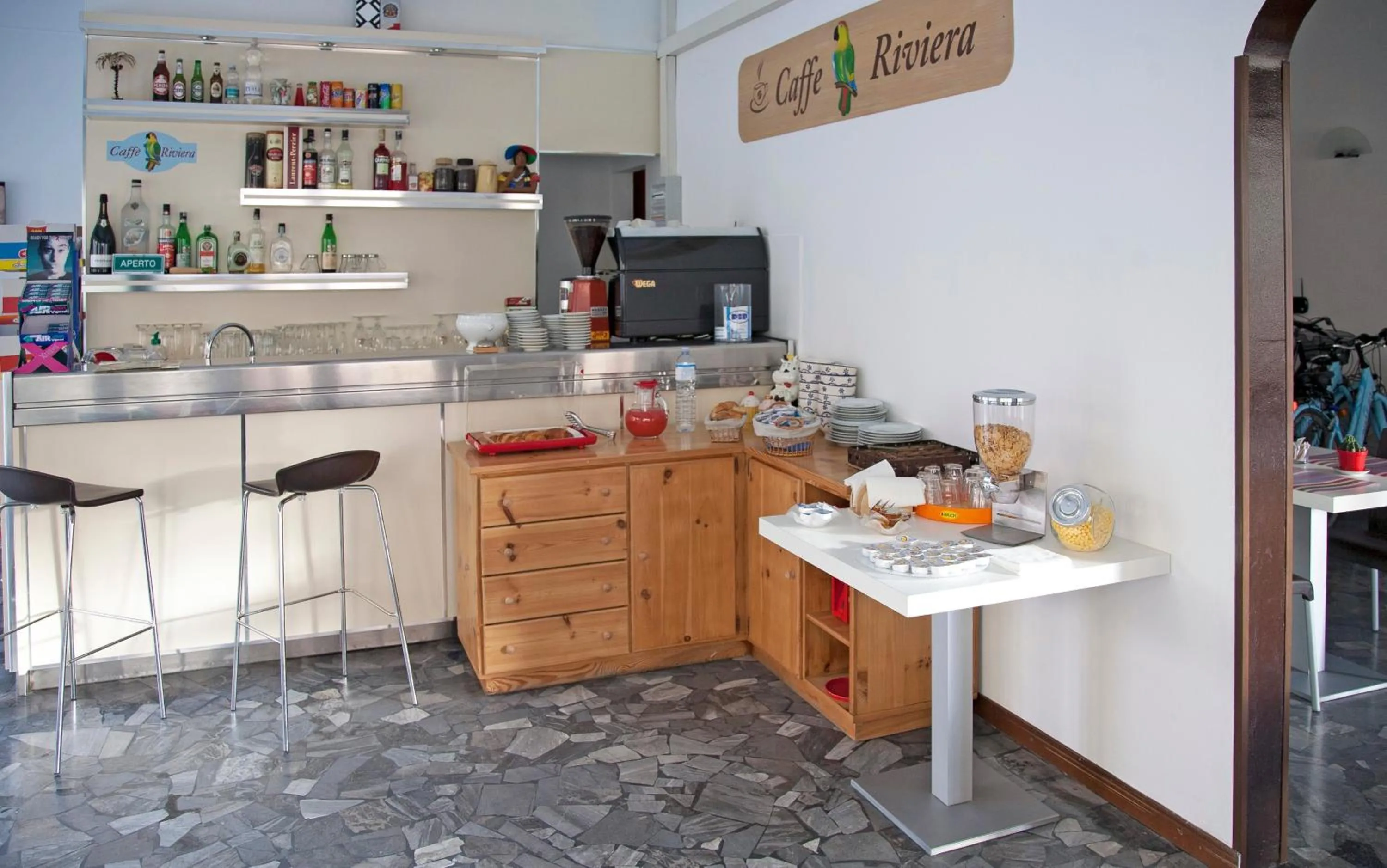 Restaurant/places to eat in Hotel Riviera Sanremo