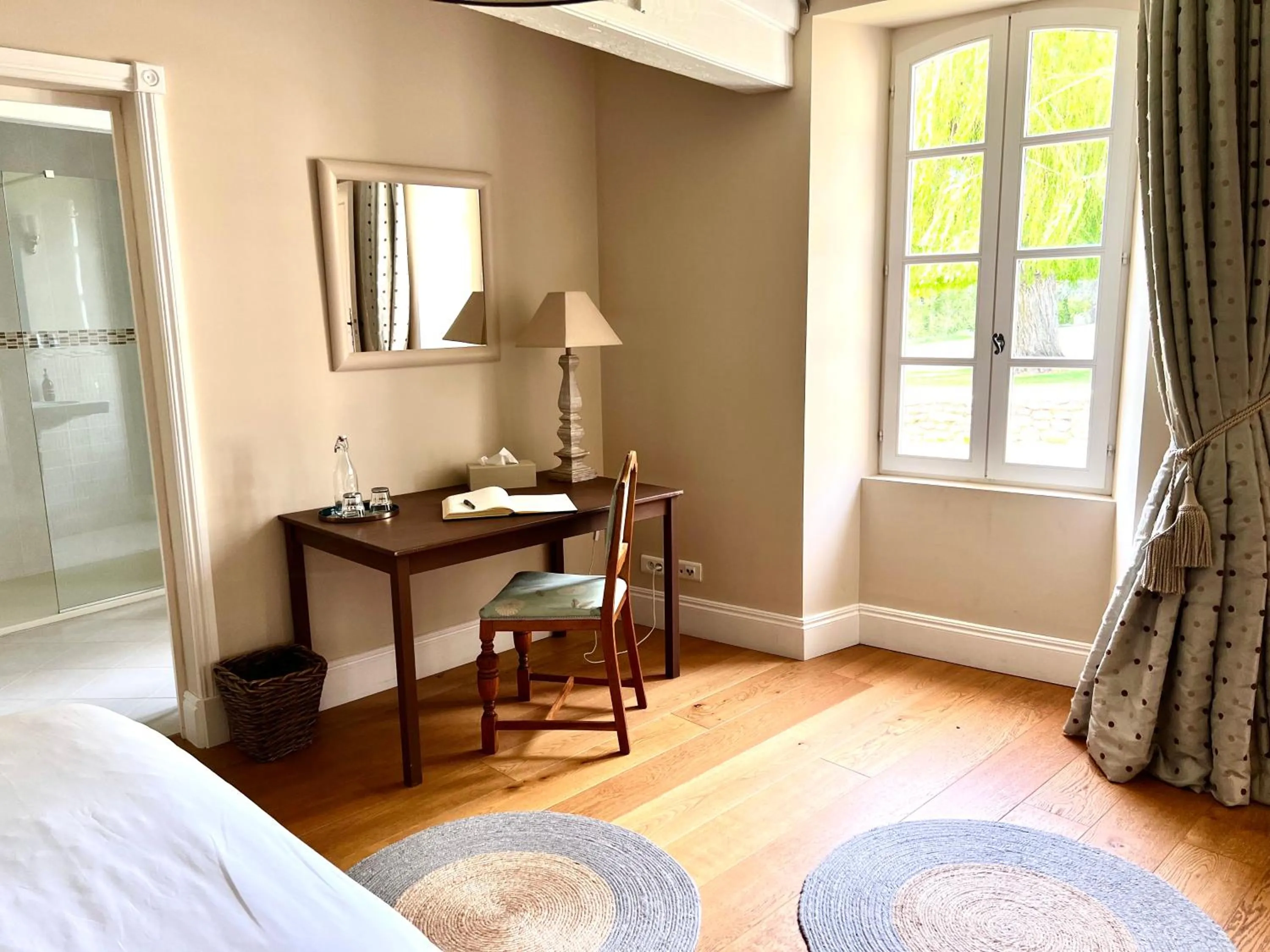 Garden, Bed in La Girarde