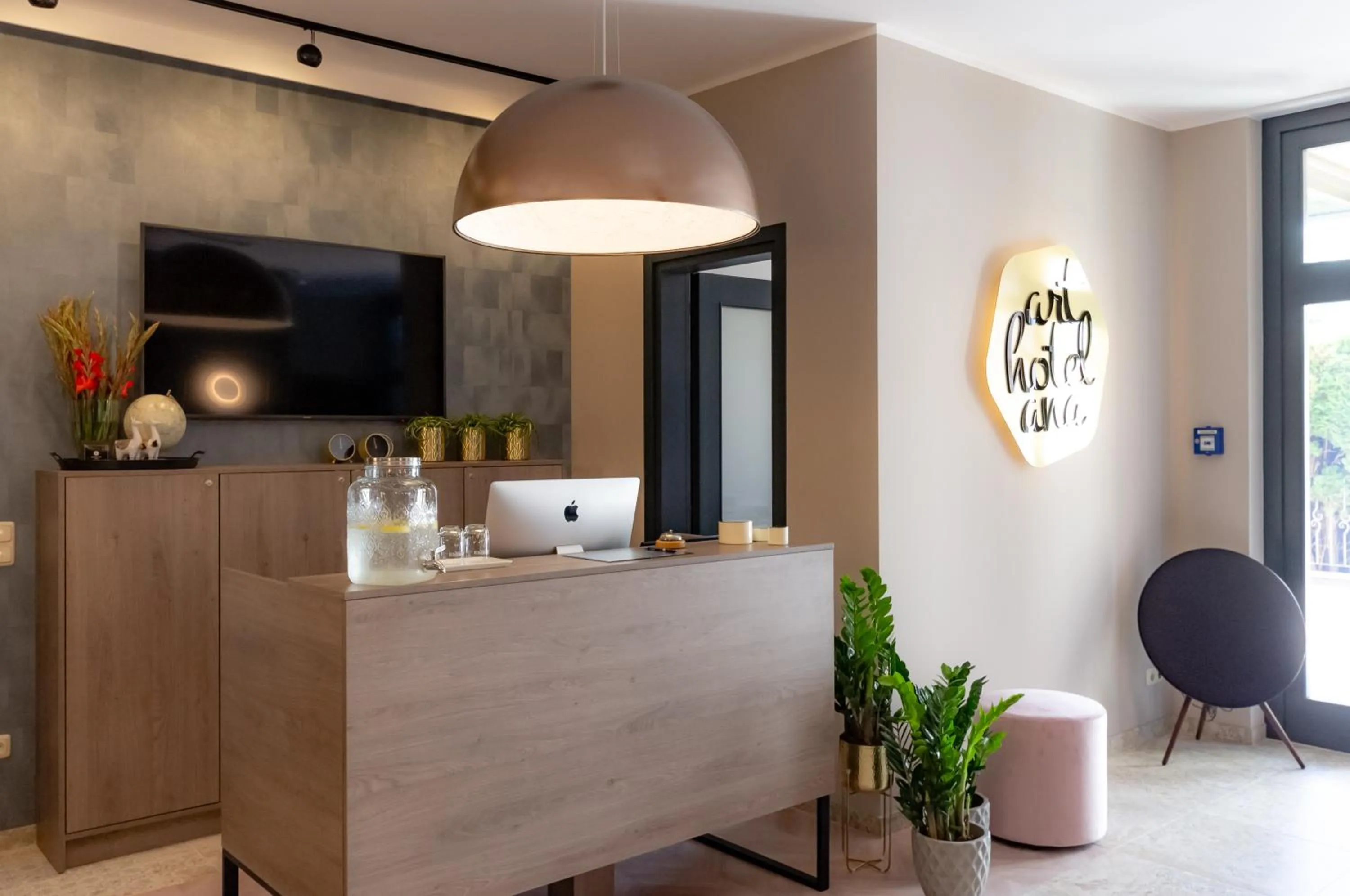 Lobby or reception in Arthotel ANA Aura