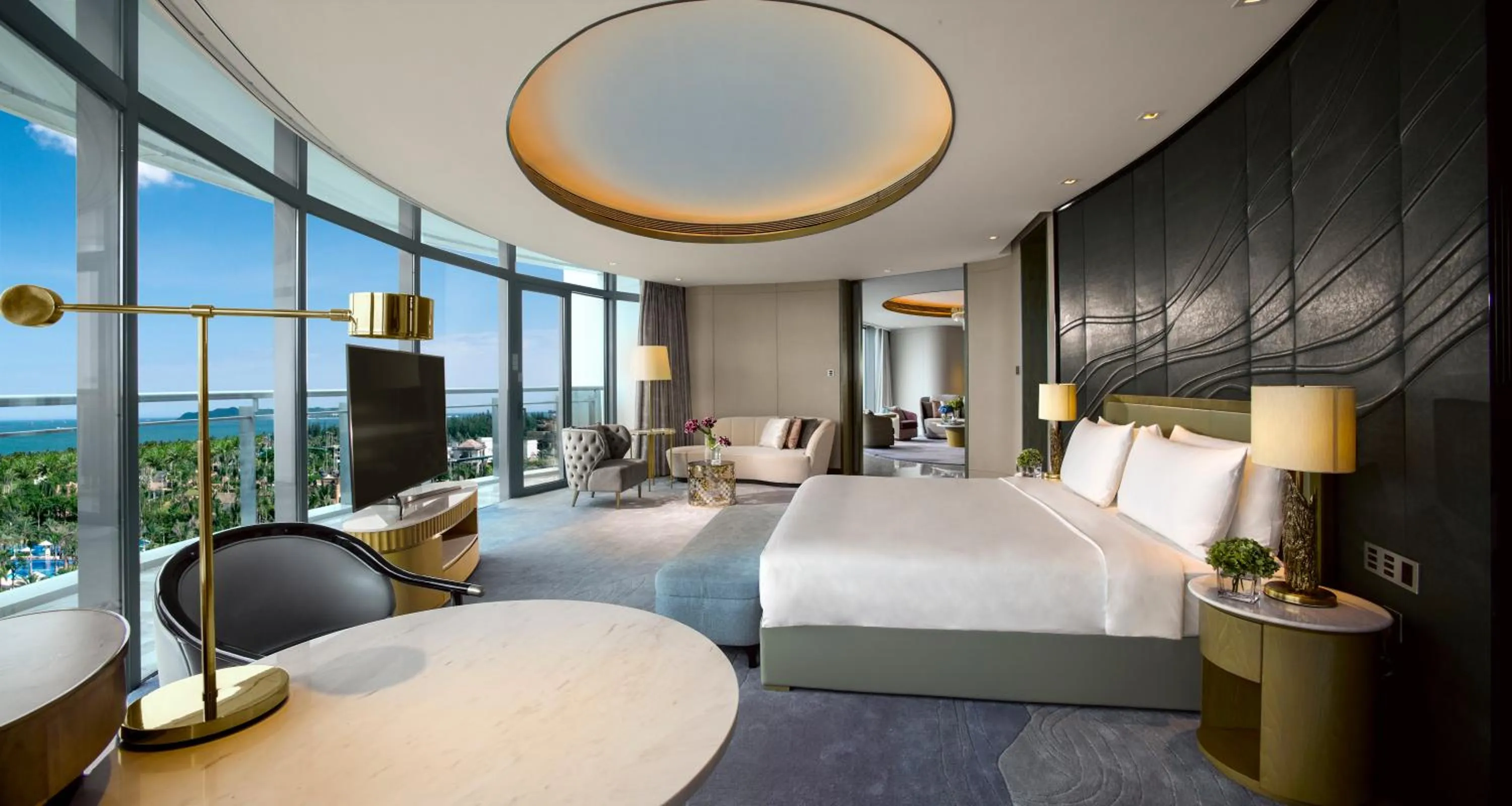 TV and multimedia, Bed in Atlantis Sanya