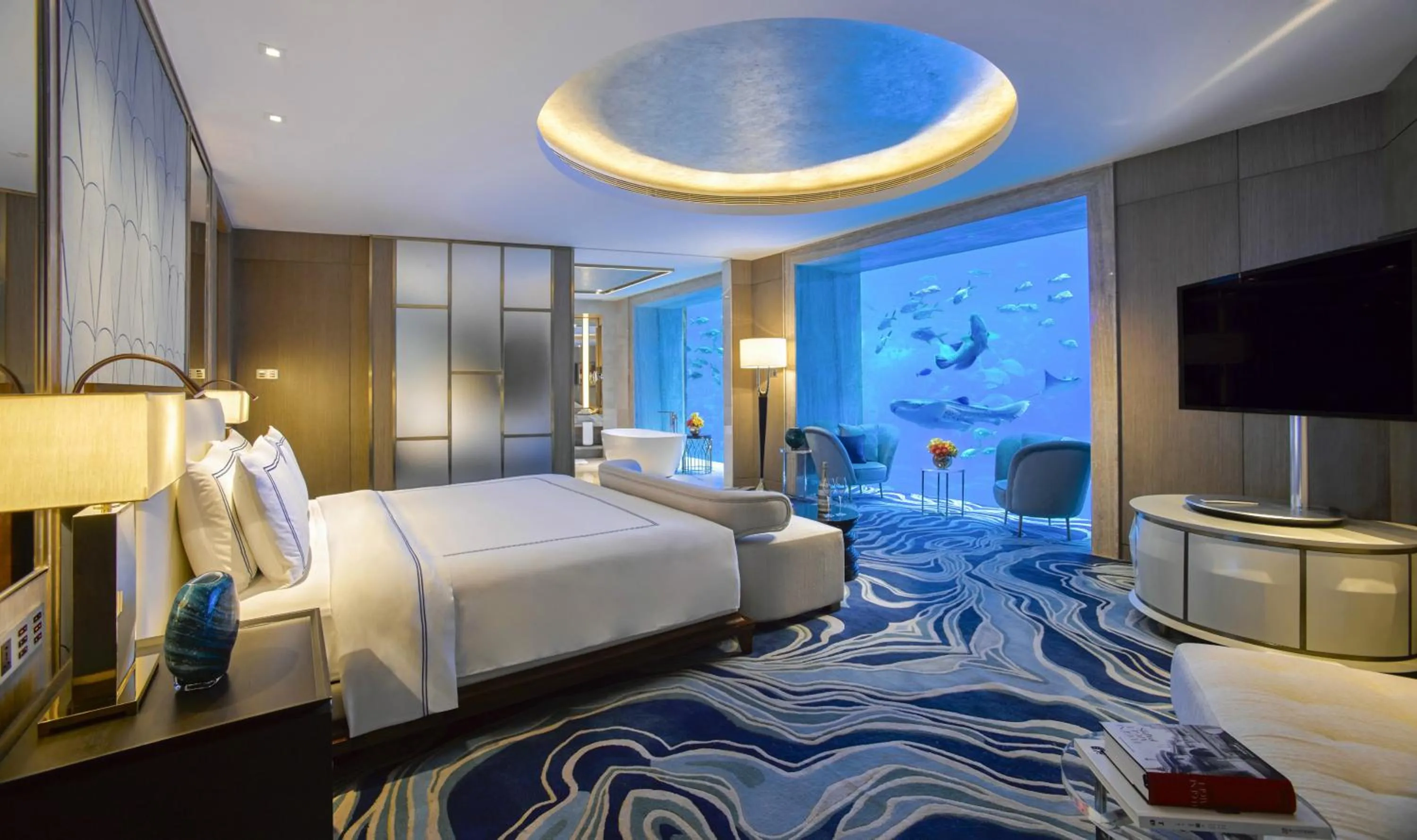 Bedroom, Bed in Atlantis Sanya