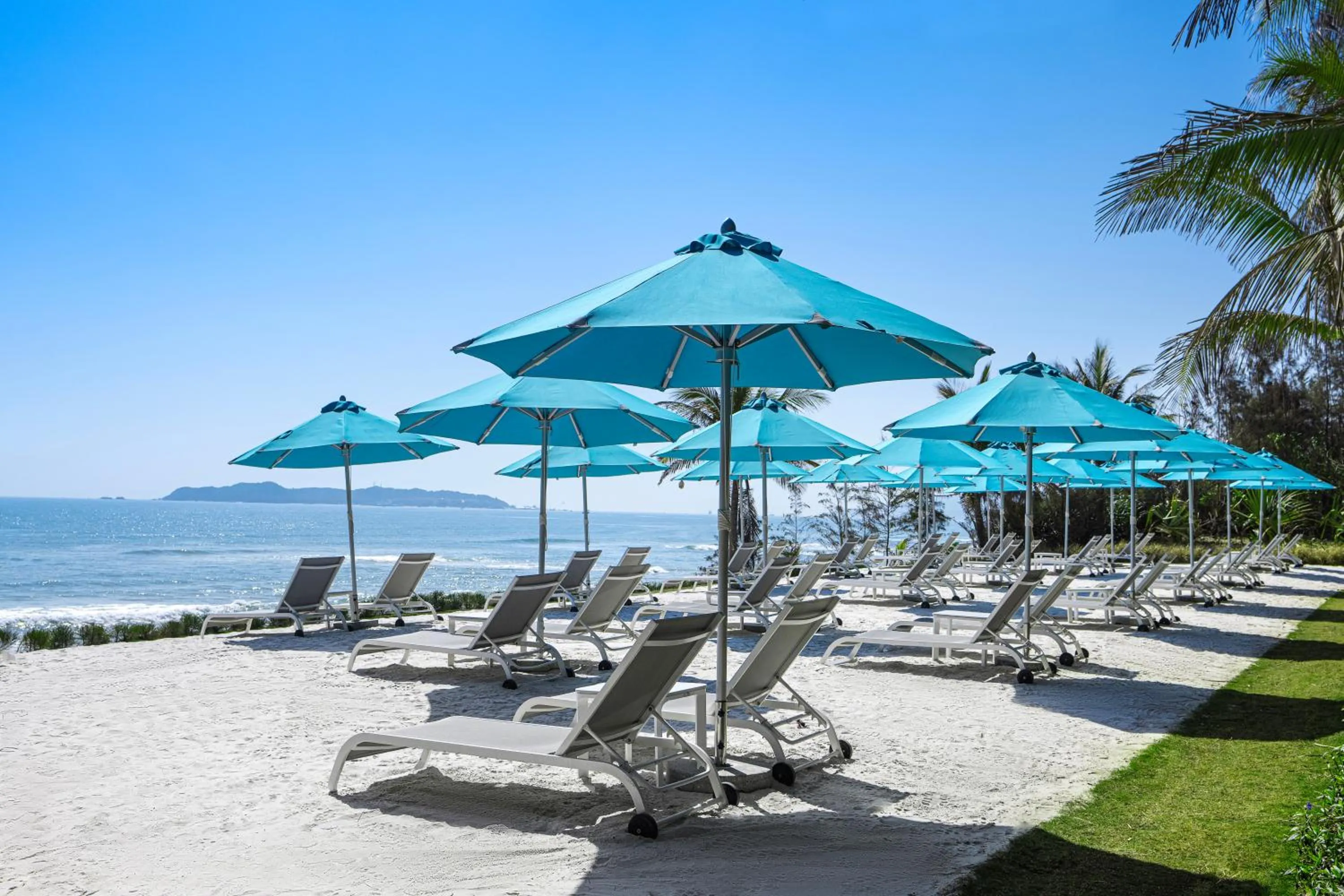 Beach in Atlantis Sanya