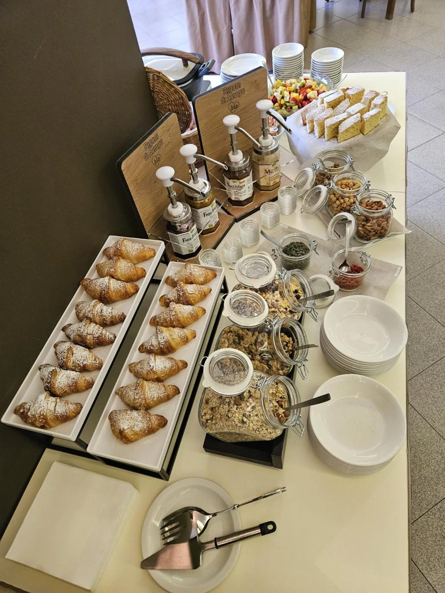 Buffet breakfast in Hotel Bellavista