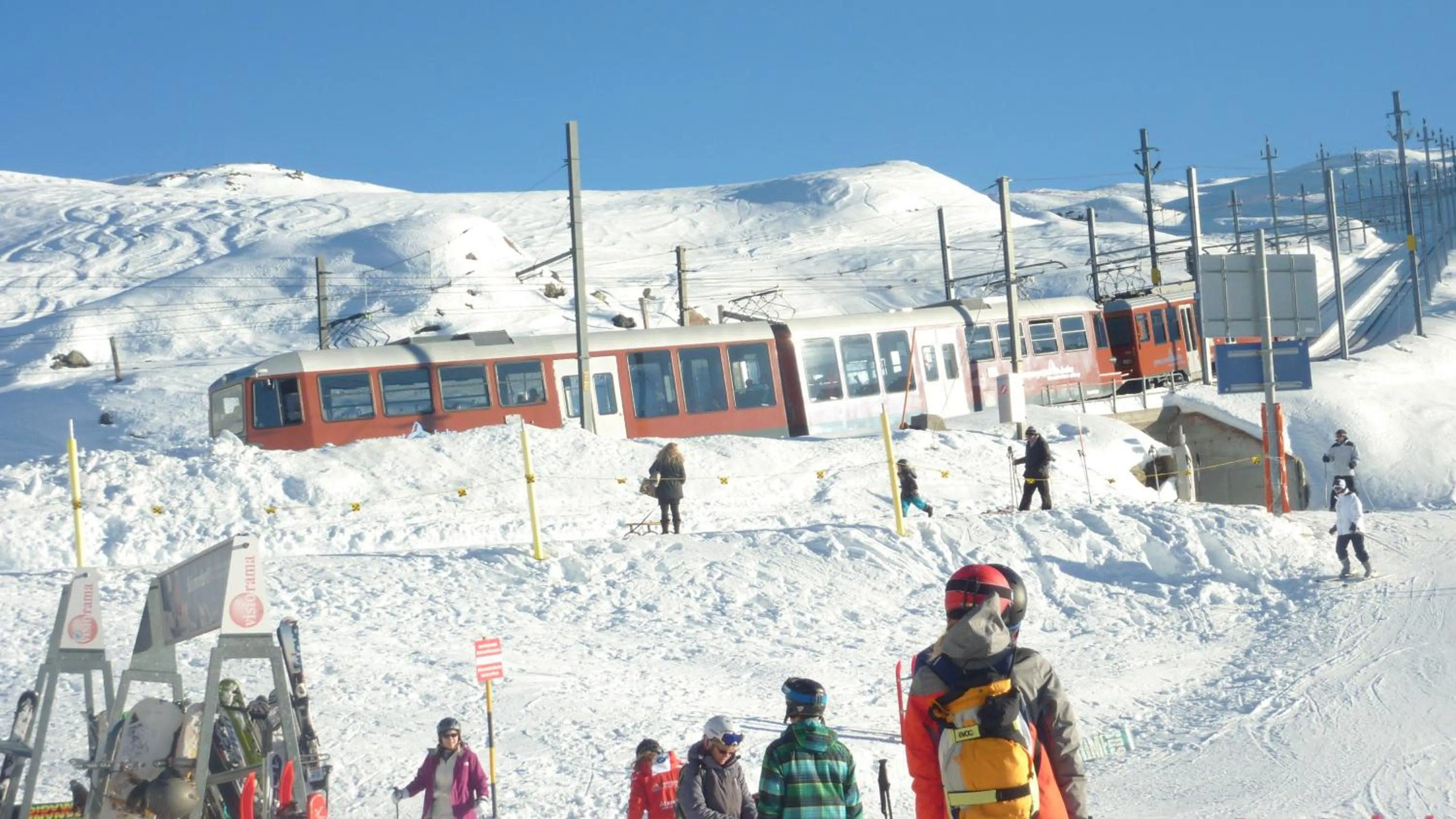 Area and facilities in Hotel Adonis