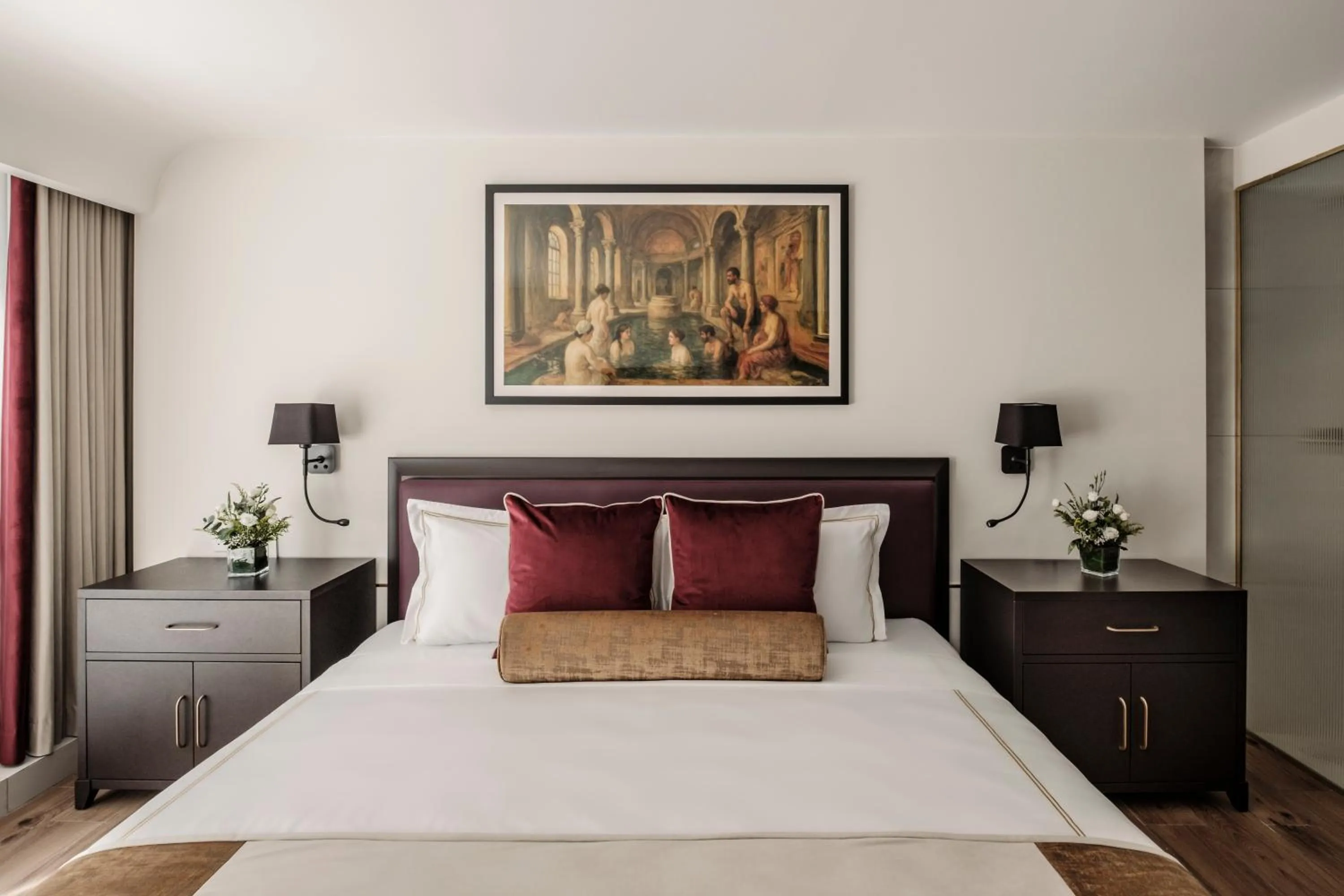 Bed in 1926 Le Soleil Hotel & Spa