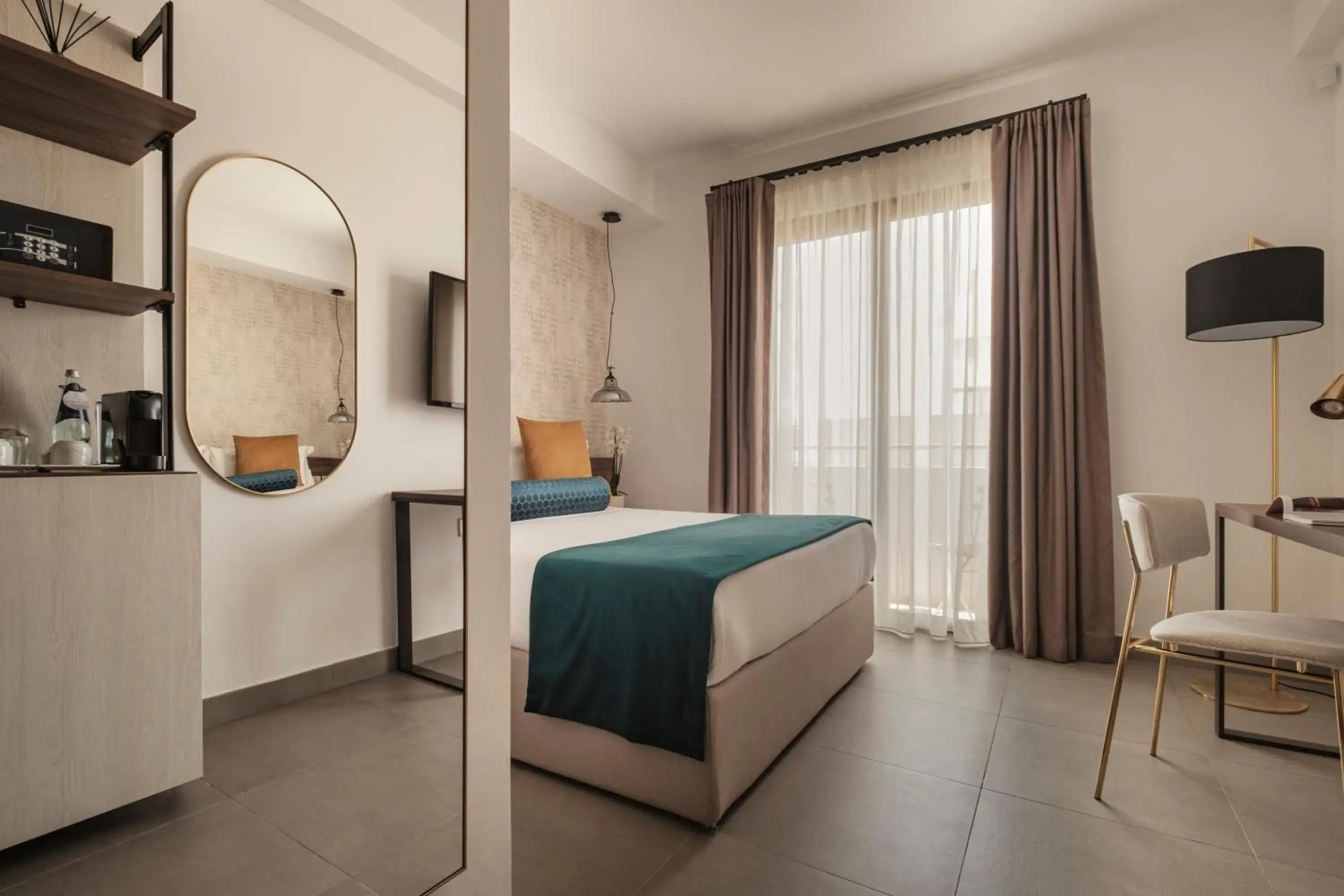 Deluxe Double or Twin Room in 1926 Le Soleil Hotel & Spa Deluxe Double or Twin Room in 1926 Le Soleil Hotel & Spa