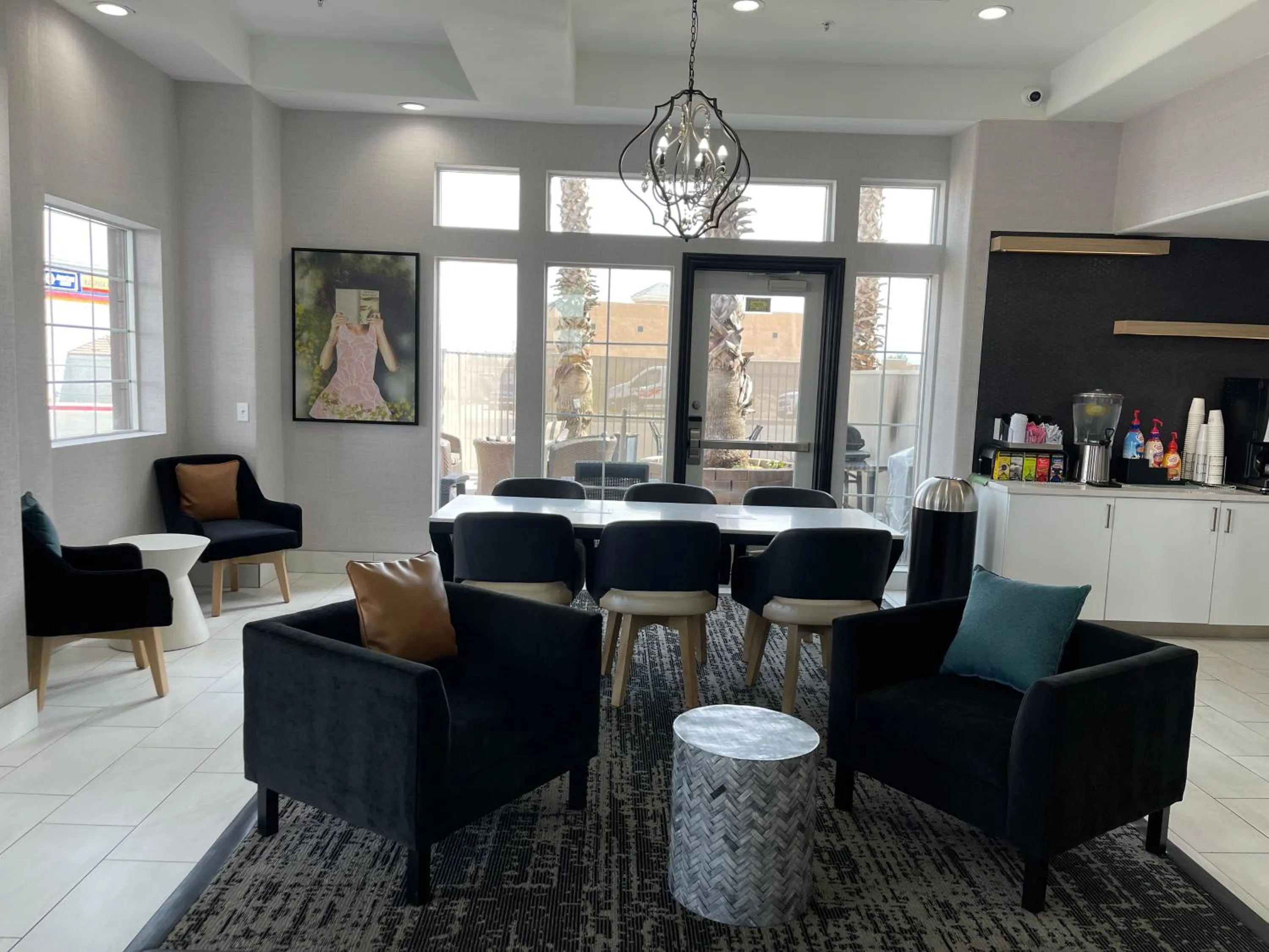 Lobby or reception in La Quinta by Wyndham Hesperia Victorville