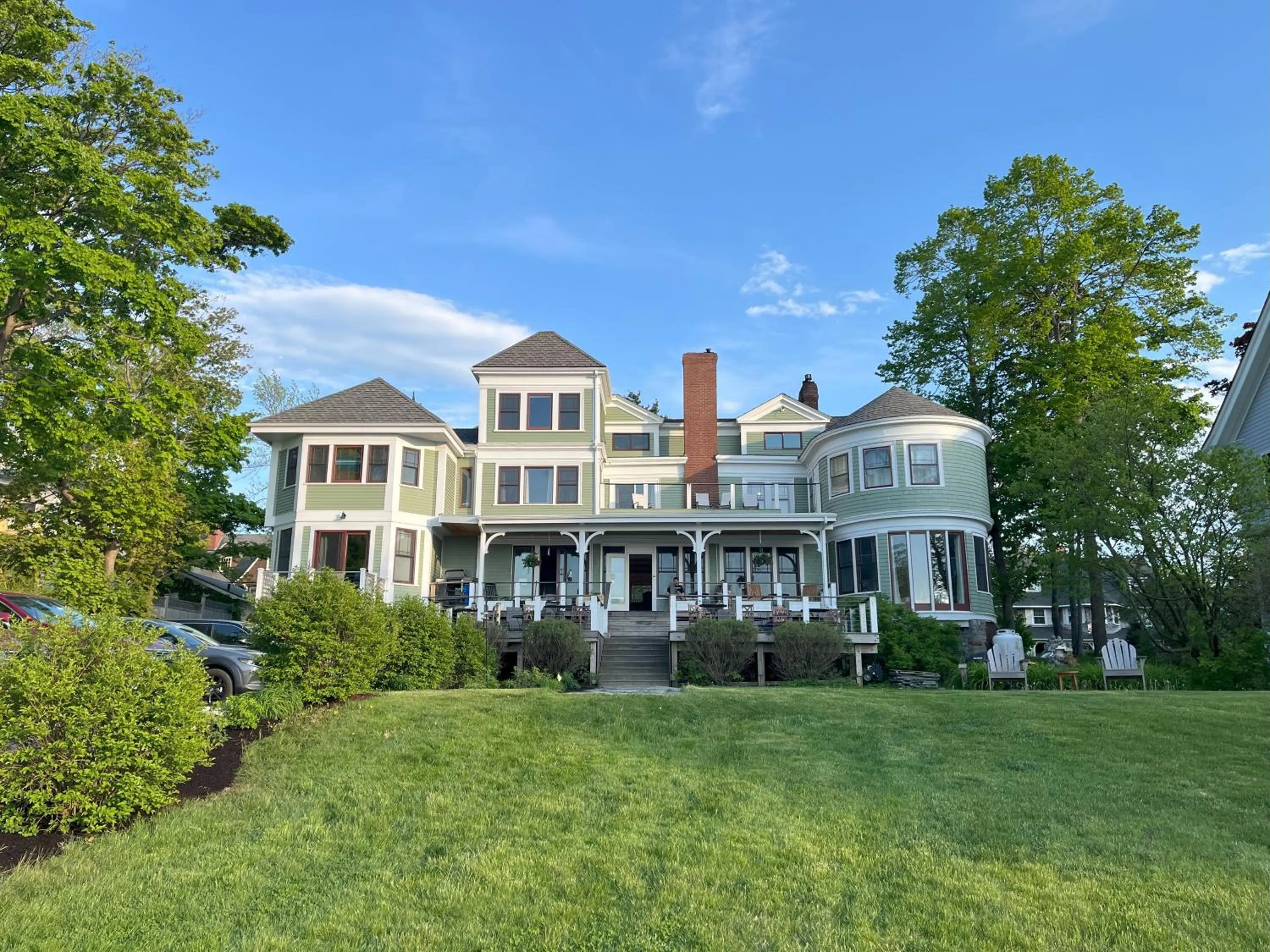 Property building in Saltair Inn Waterfront B&B