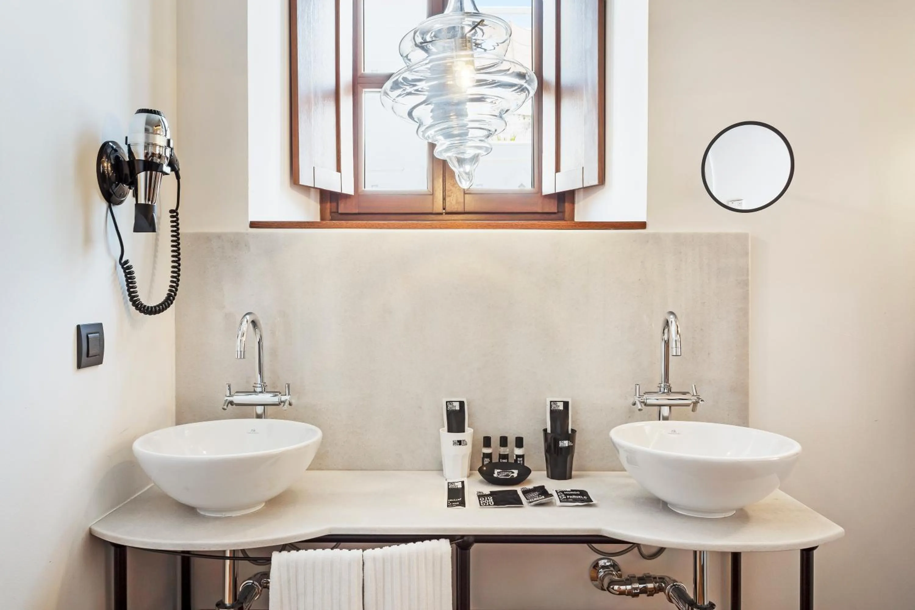 Bathroom in One Shot Conde Torrejón