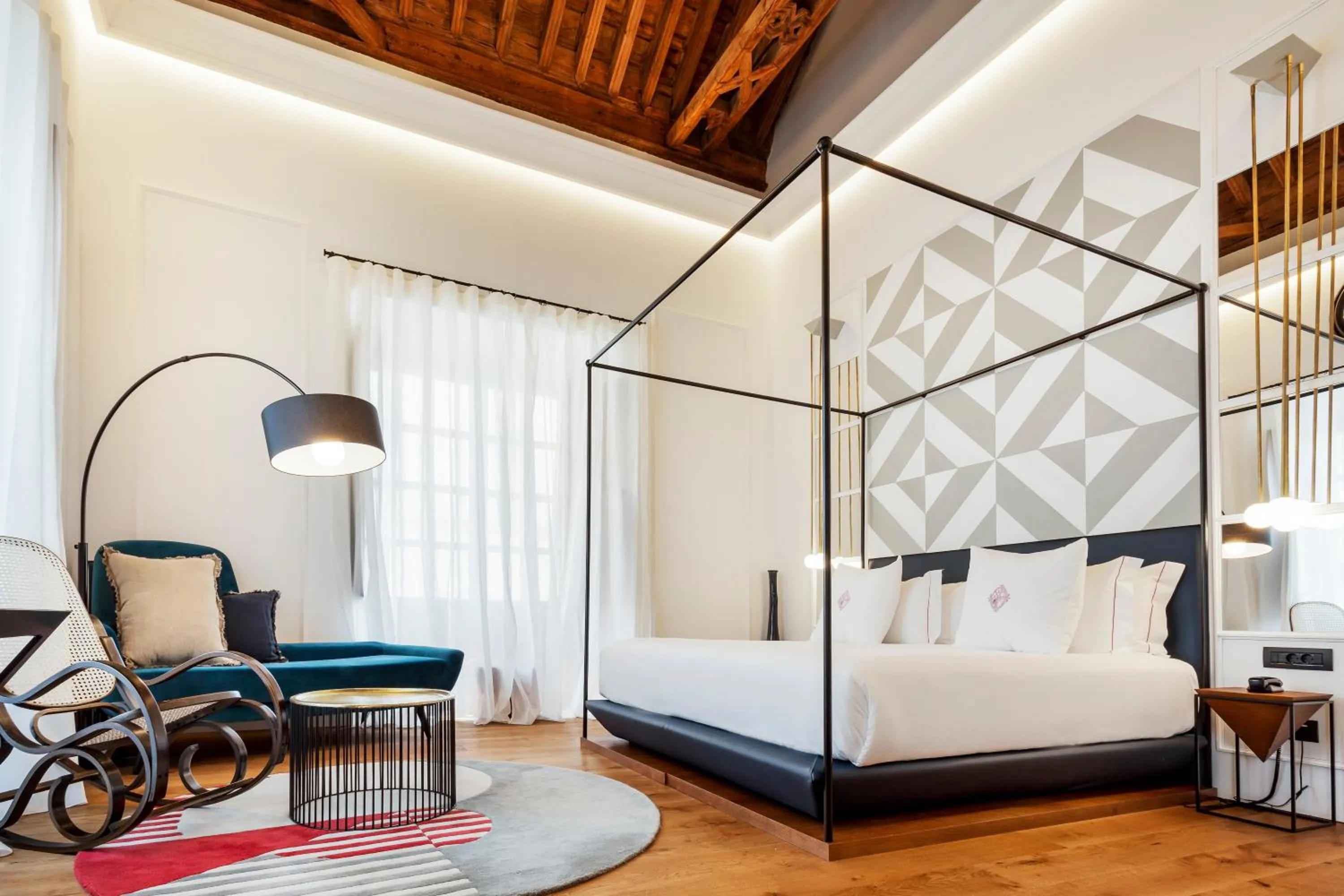 Bedroom, Bed in One Shot Conde Torrejón