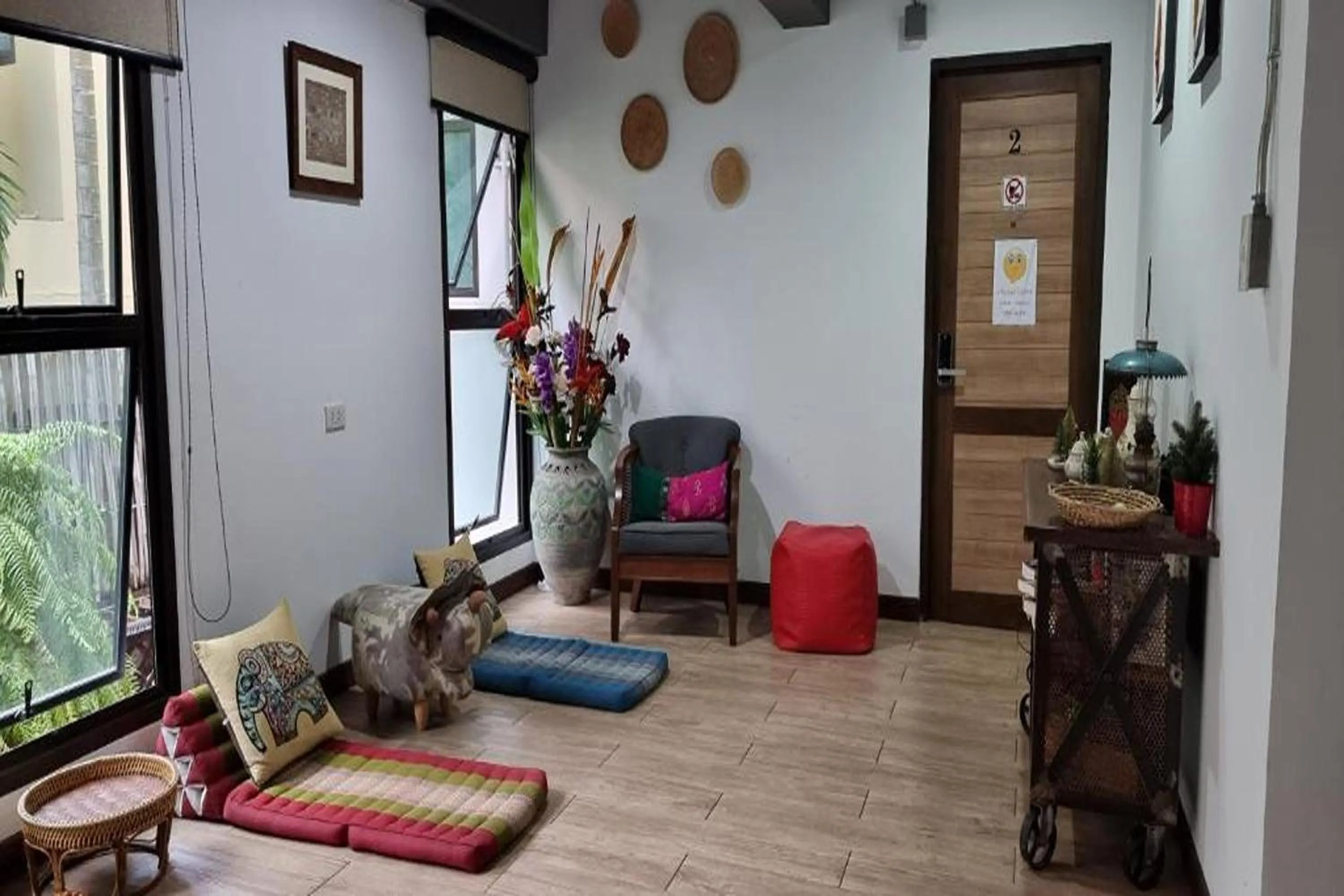 Living room in 33 Poshtel