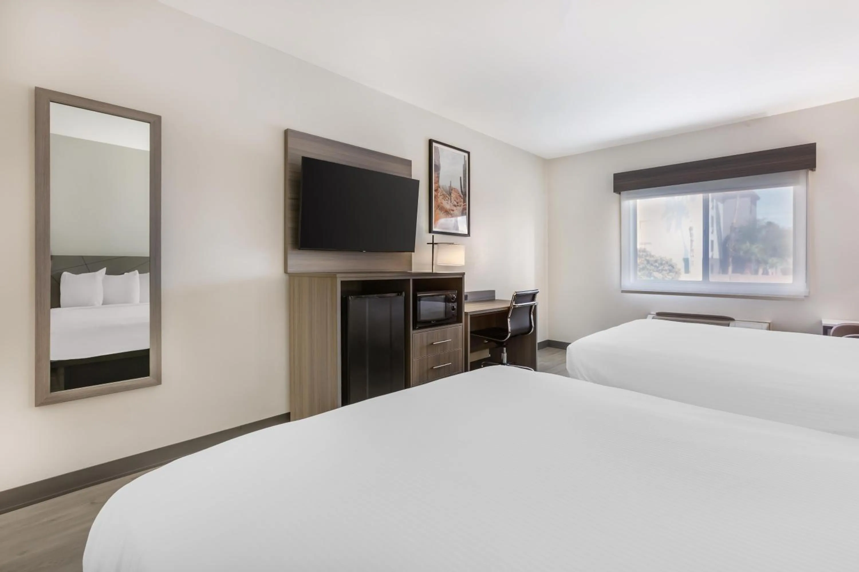 Bedroom, Bed in Best Western Gold Poppy Inn