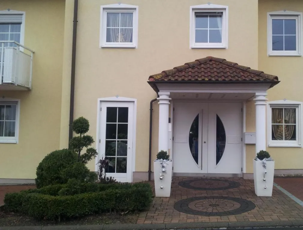 Facade/entrance in Hotel Waldeck Garni