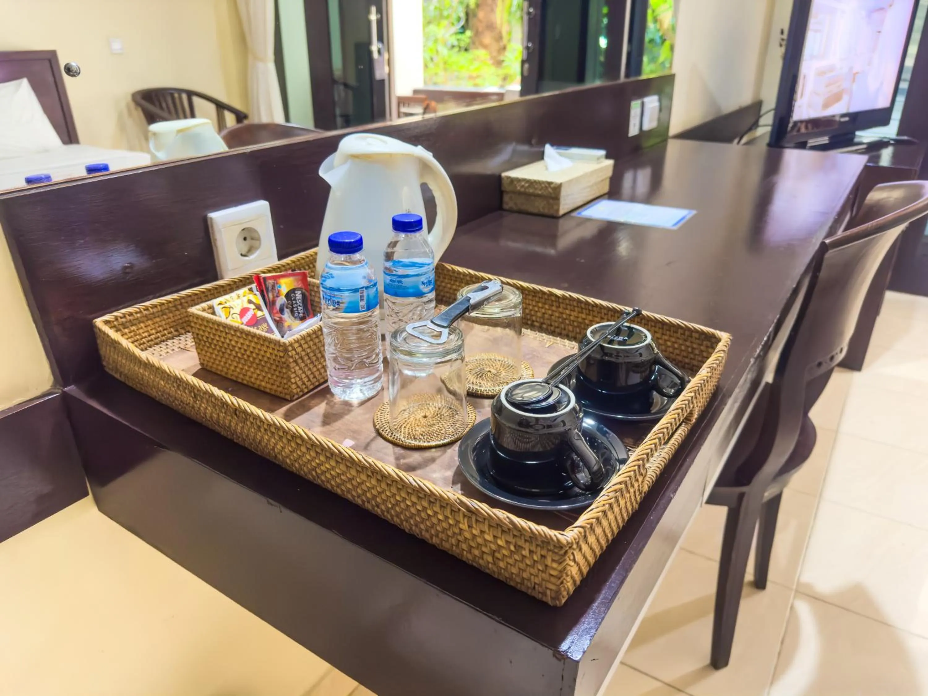 Coffee/tea facilities in Champlung Mas Hotel Legian
