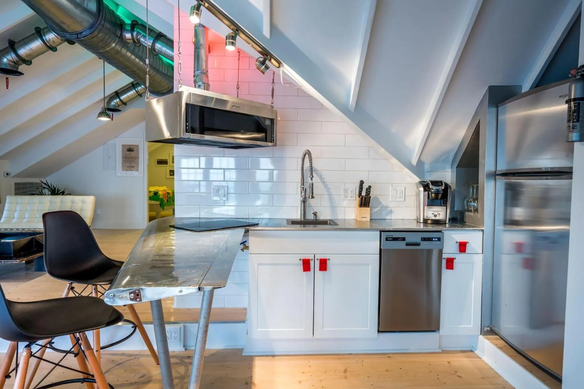 Kitchen or kitchenette in Ibis Bay Resort