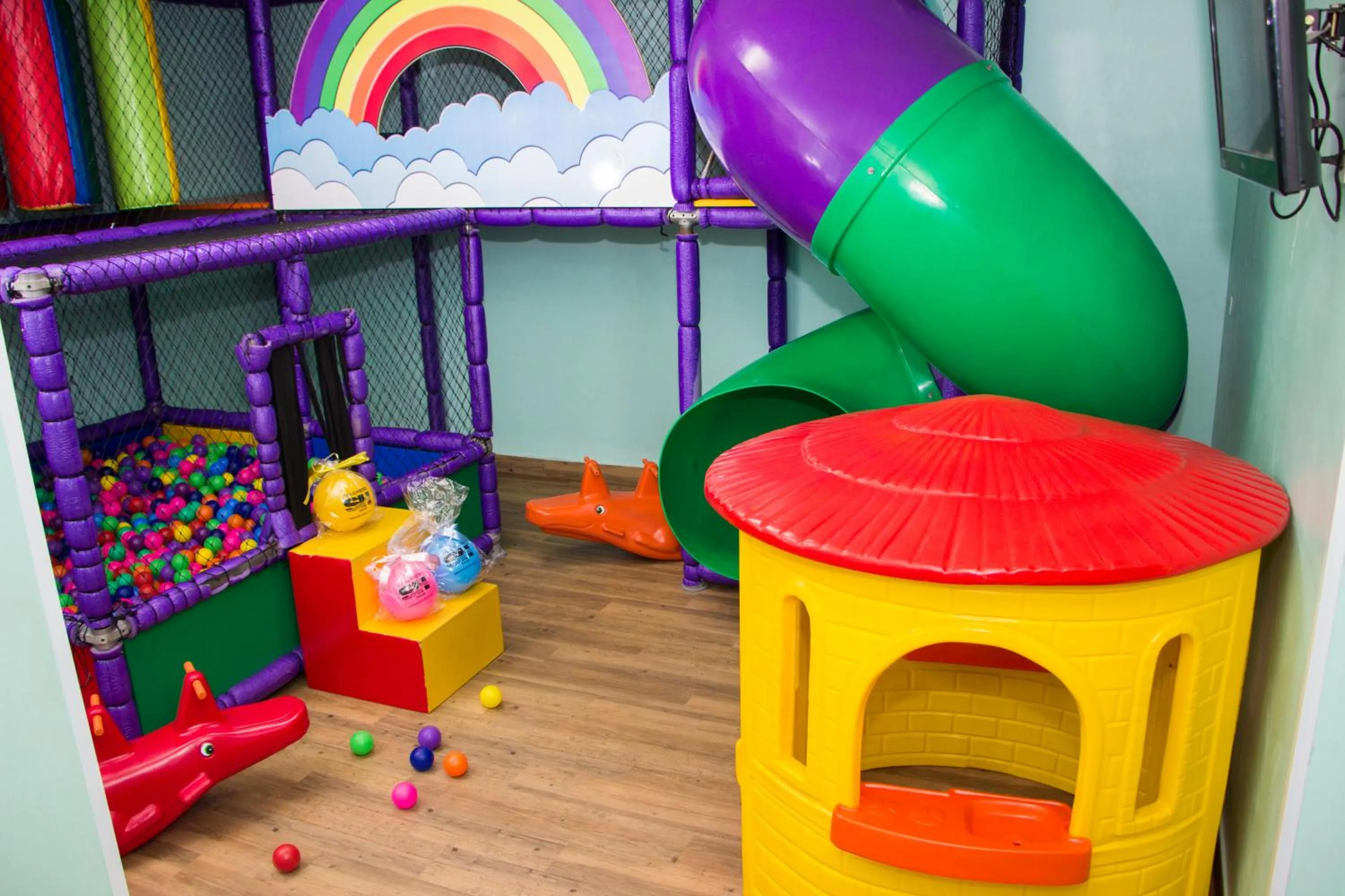 Children play ground in Strand Hotel Guarujá Frente Mar