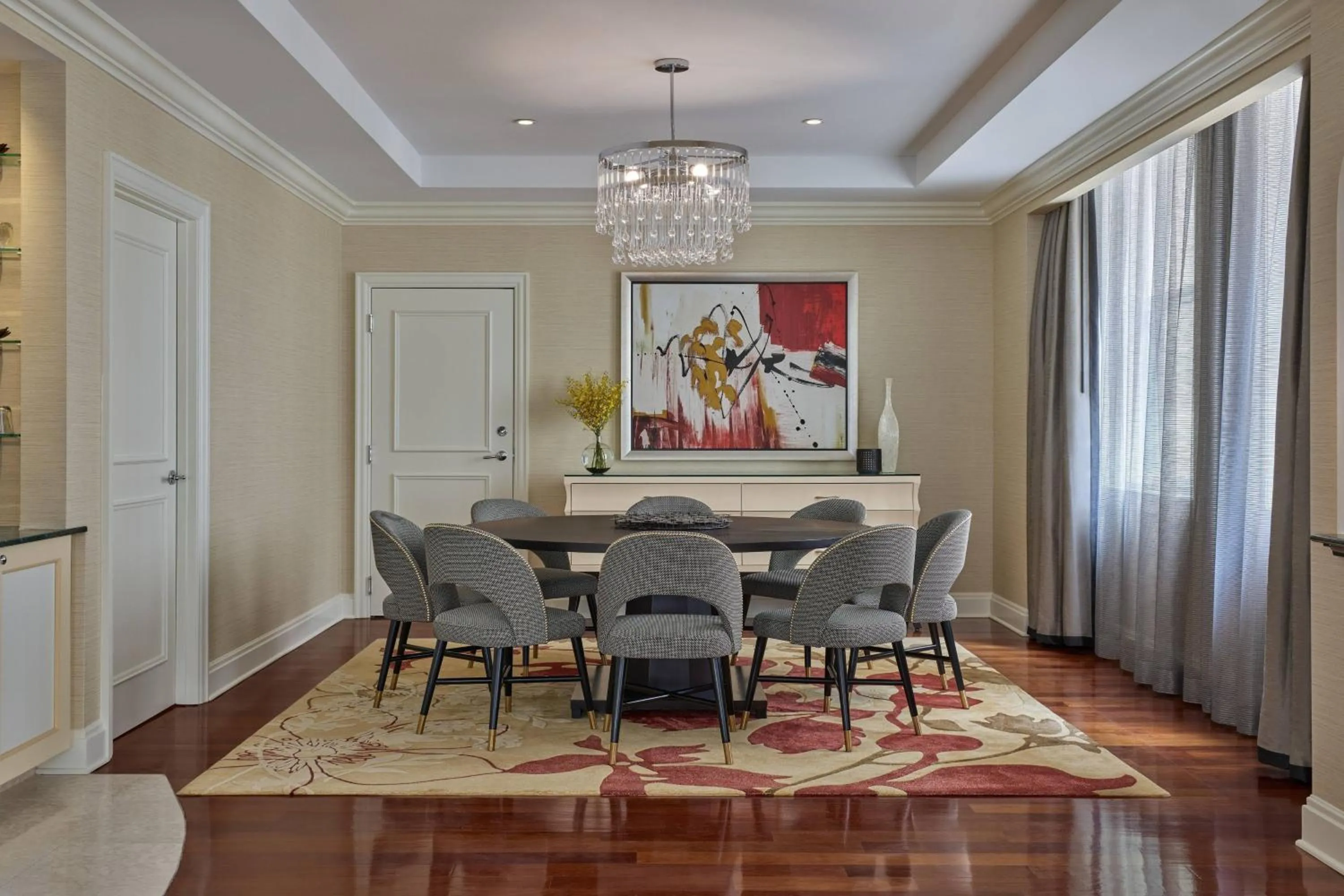 Photo of the whole room in JW Marriott Chicago