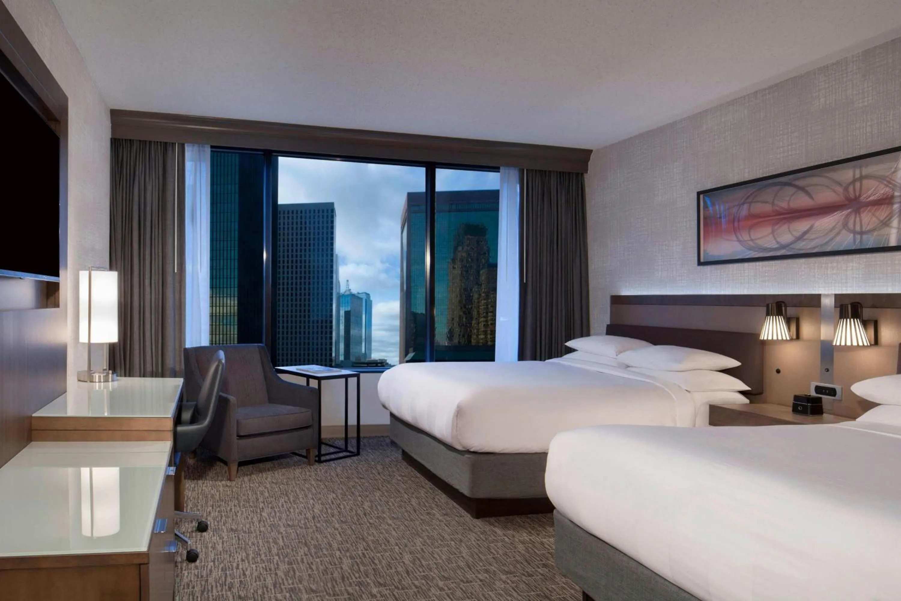 Photo of the whole room, Bed in Dallas Marriott Downtown