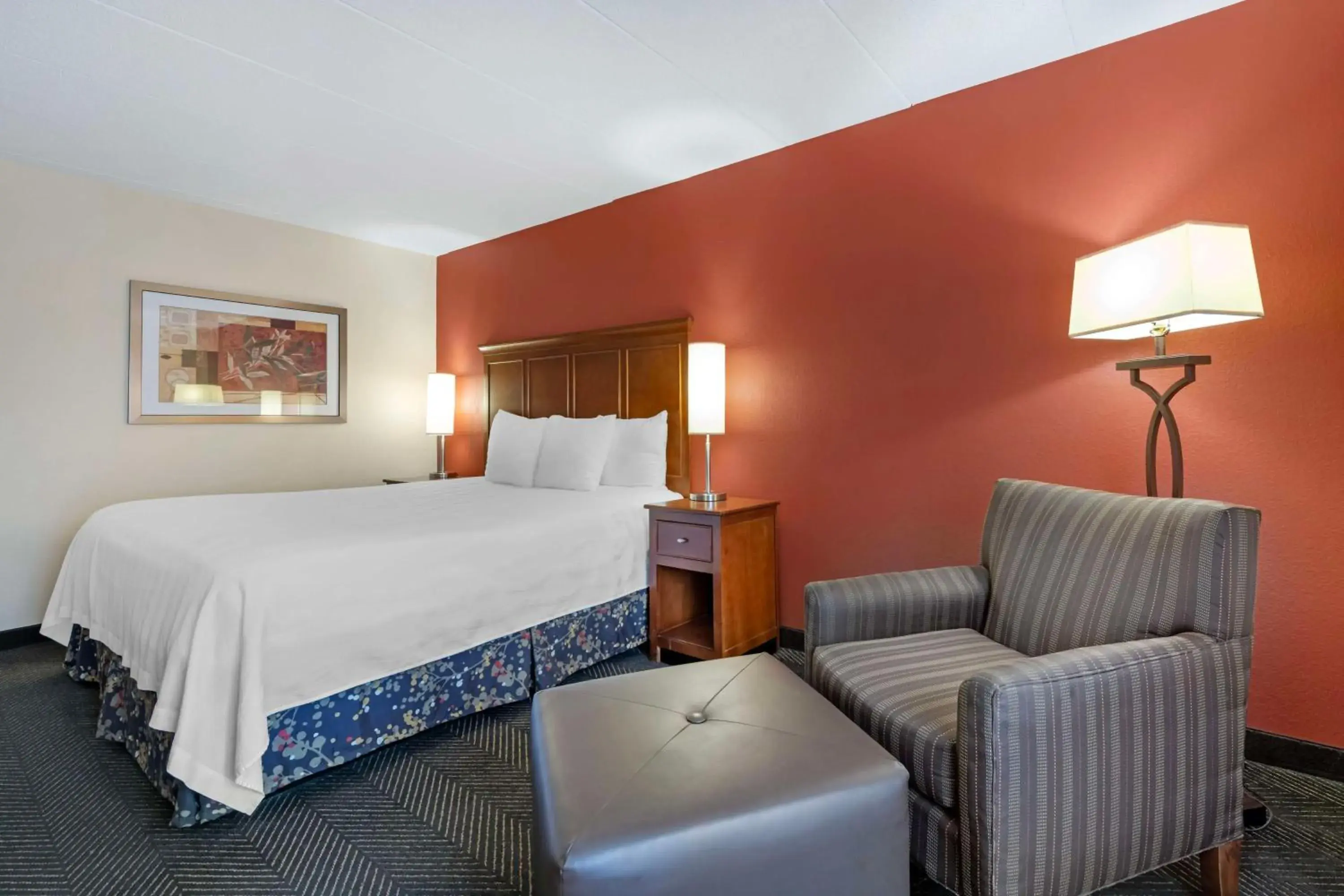 King Room with Bath Tub - Disability Access/Non-Smoking in Best Western Plus St. Paul North/Shoreview King Room with Bath Tub - Disability Access/Non-Smoking in Best Western Plus St. Paul North/Shoreview
