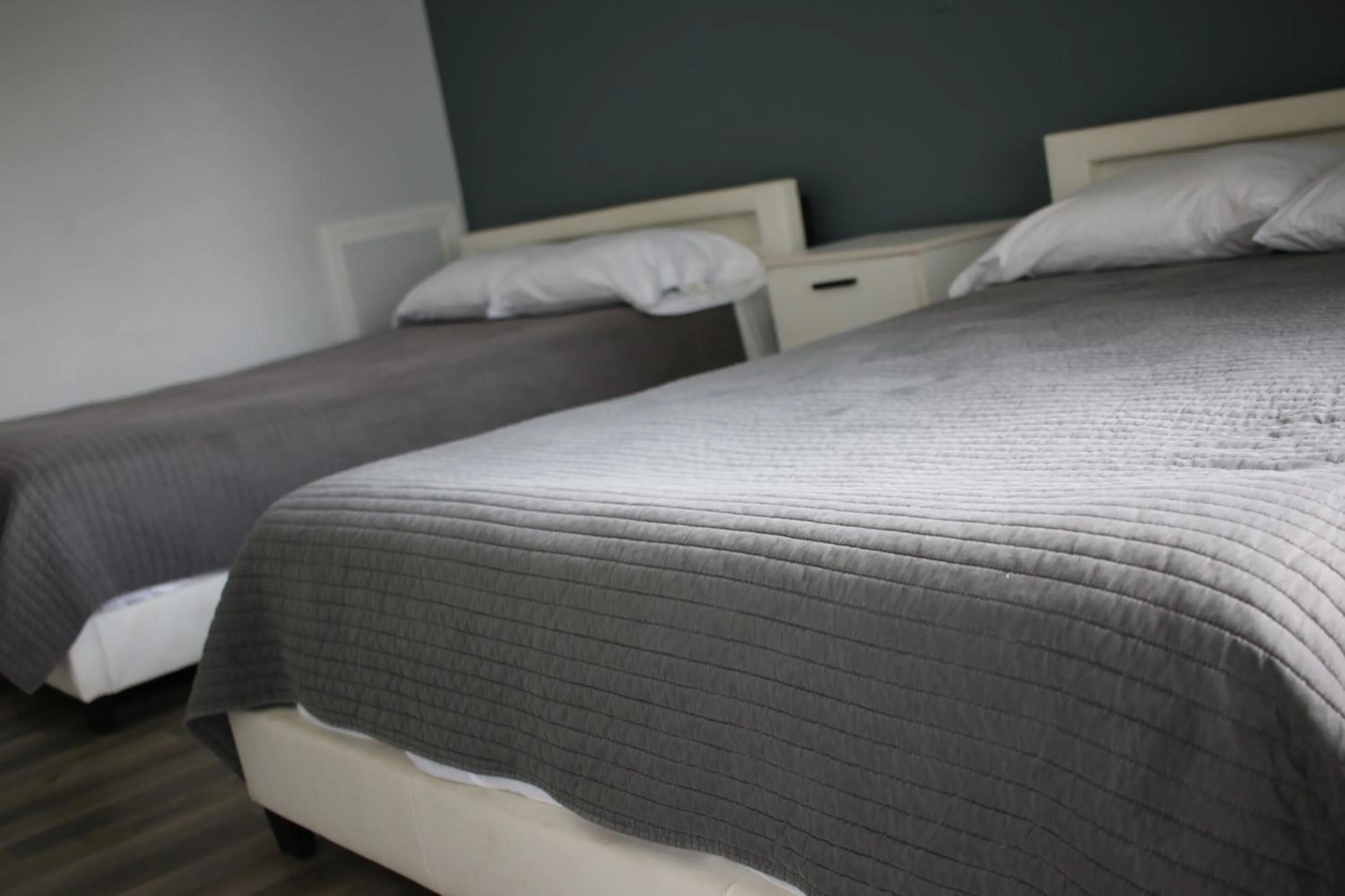 Bed in Travel Inn Fort Pierce