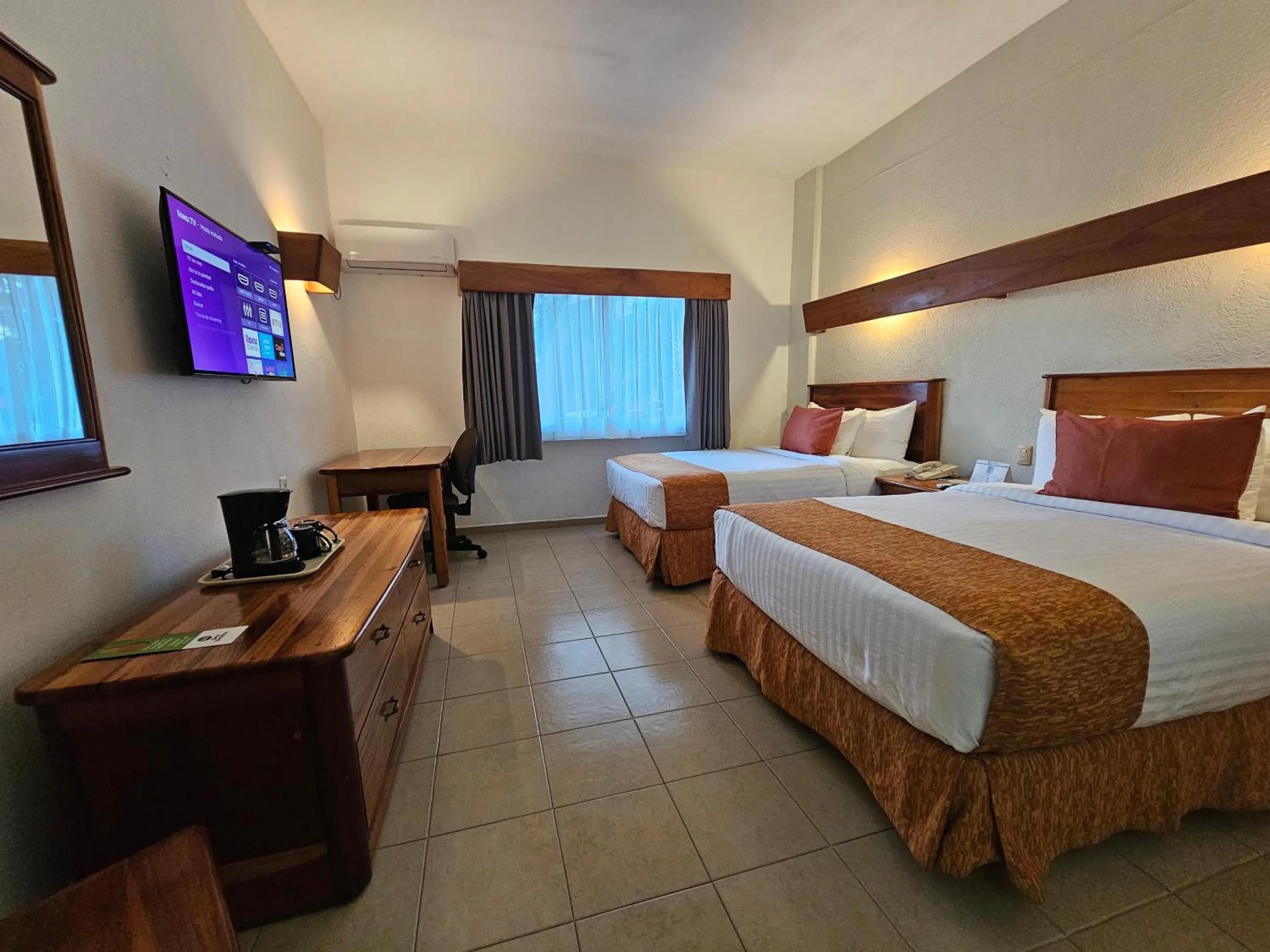 Bedroom, Bed in Best Western Riviera Tuxpan