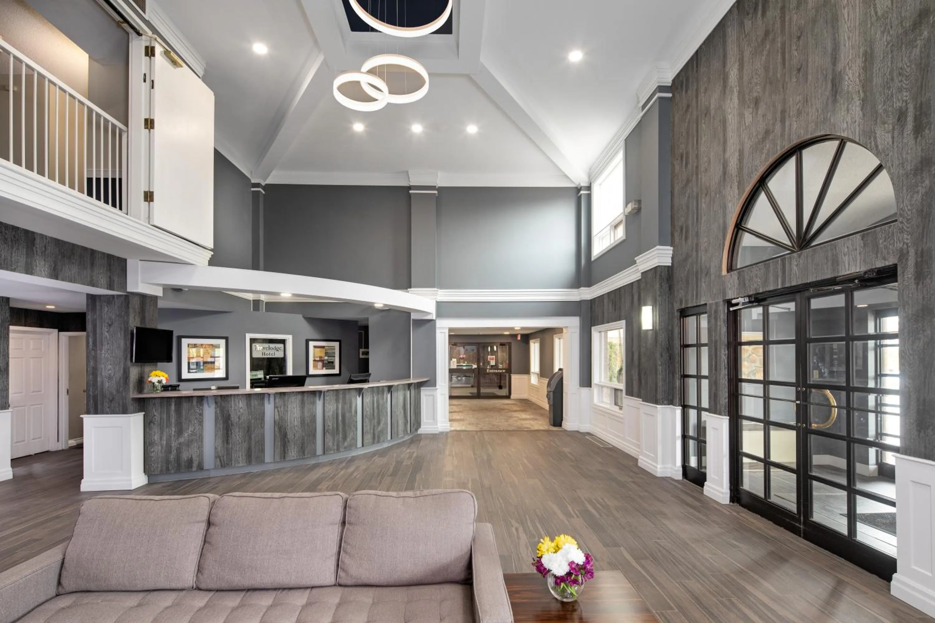 Lobby or reception in Travelodge Hotel by Wyndham Sudbury