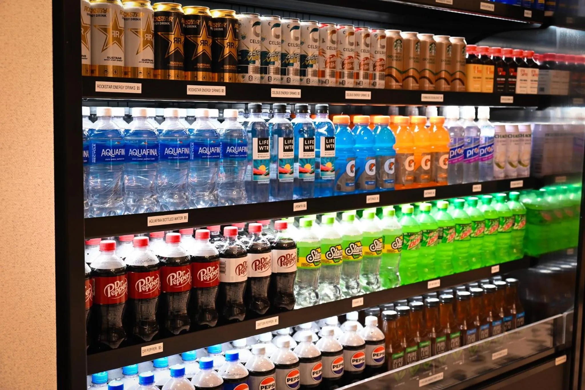 Restaurant/places to eat in JW Marriott Indianapolis