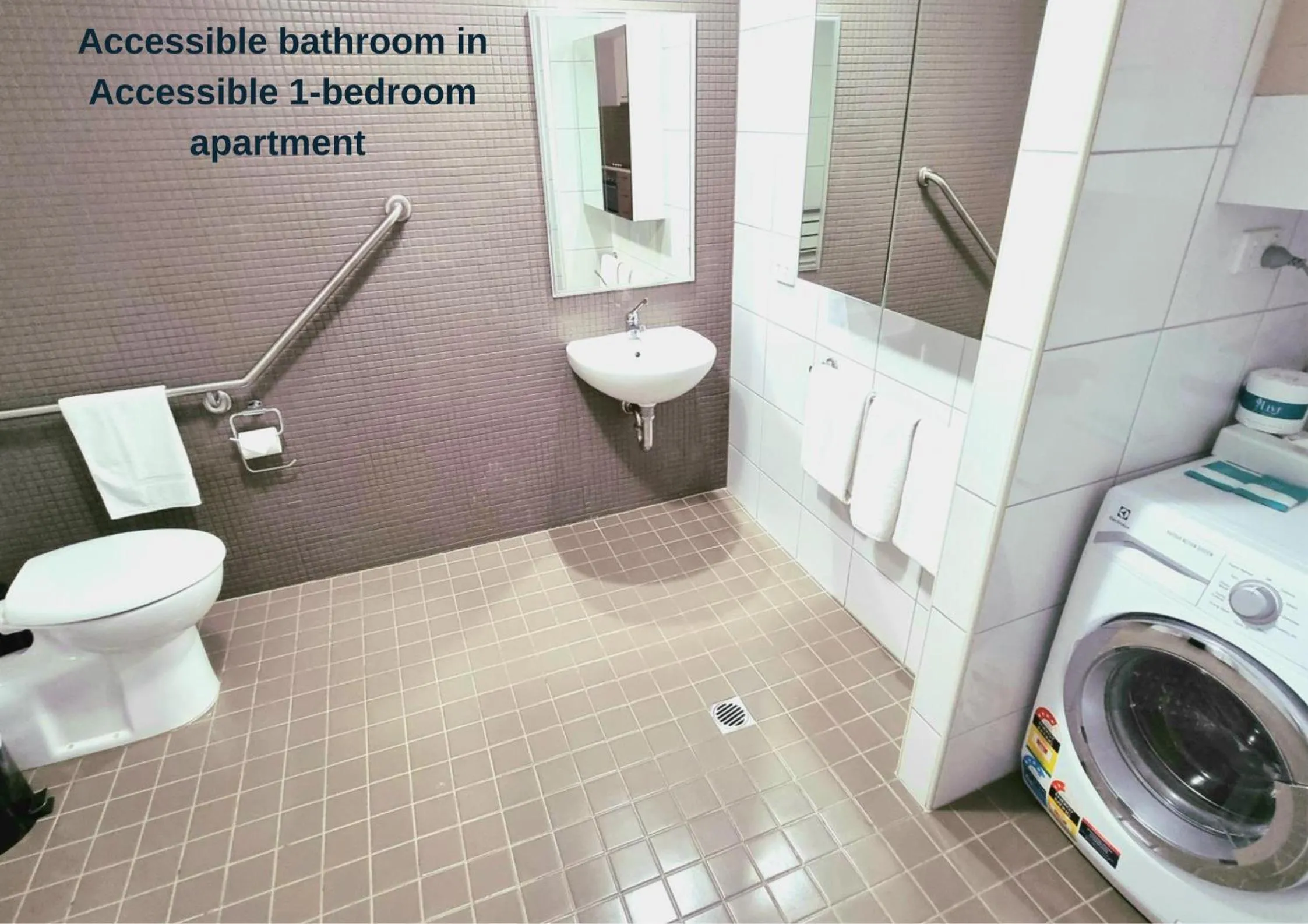 Toilet in Hudson Parap