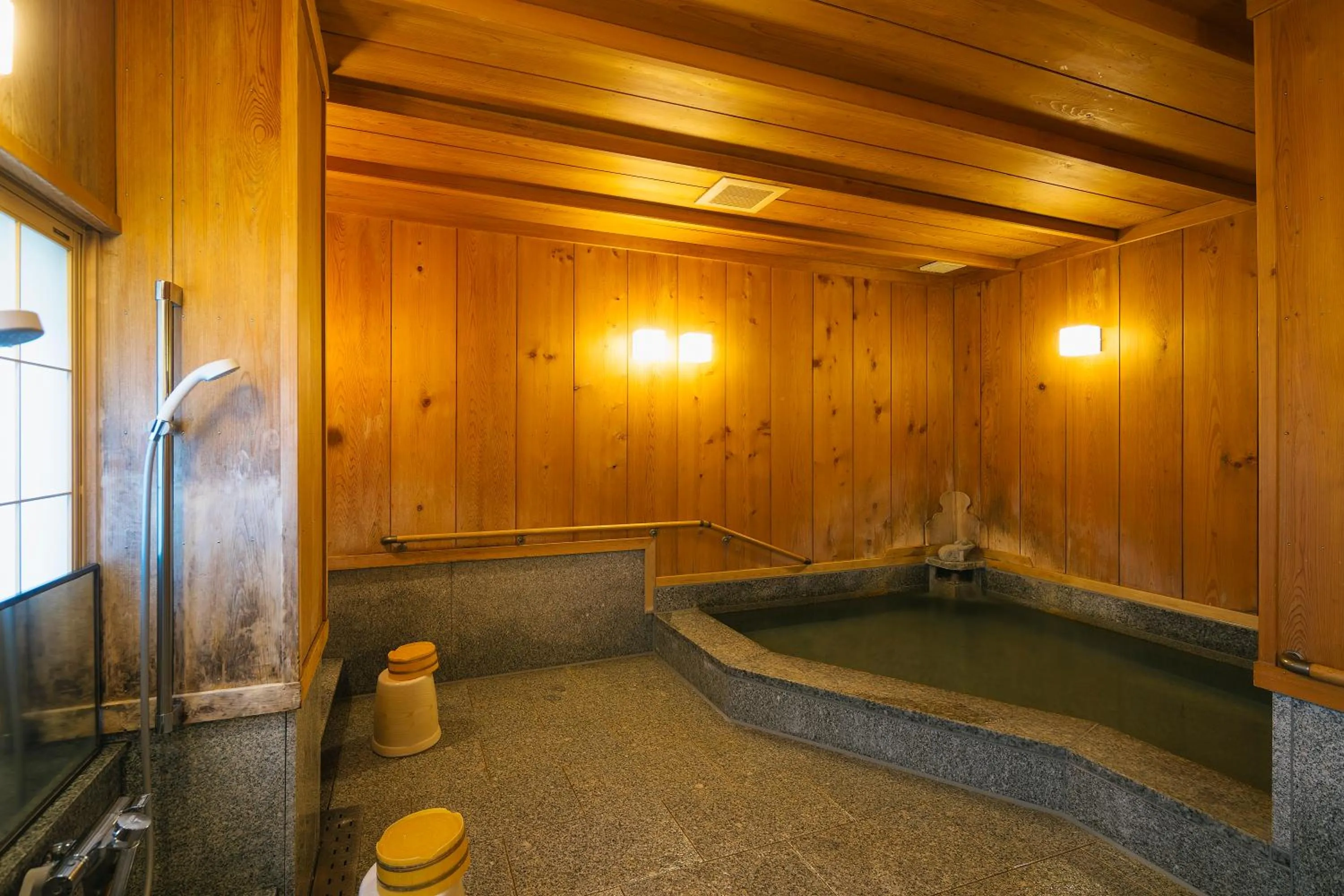 Hot Spring Bath in Ryokan Asunaro