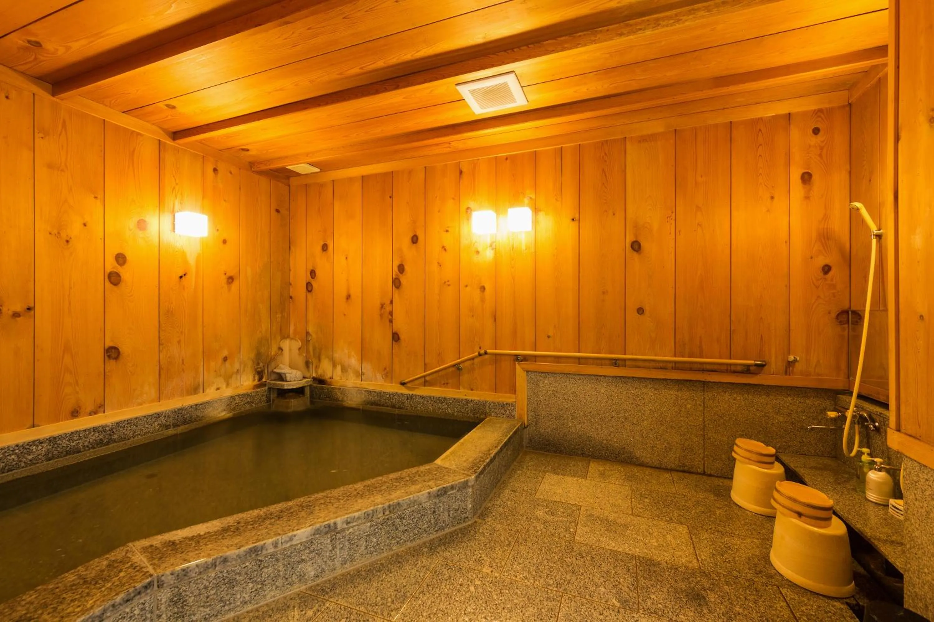 Hot Spring Bath in Ryokan Asunaro