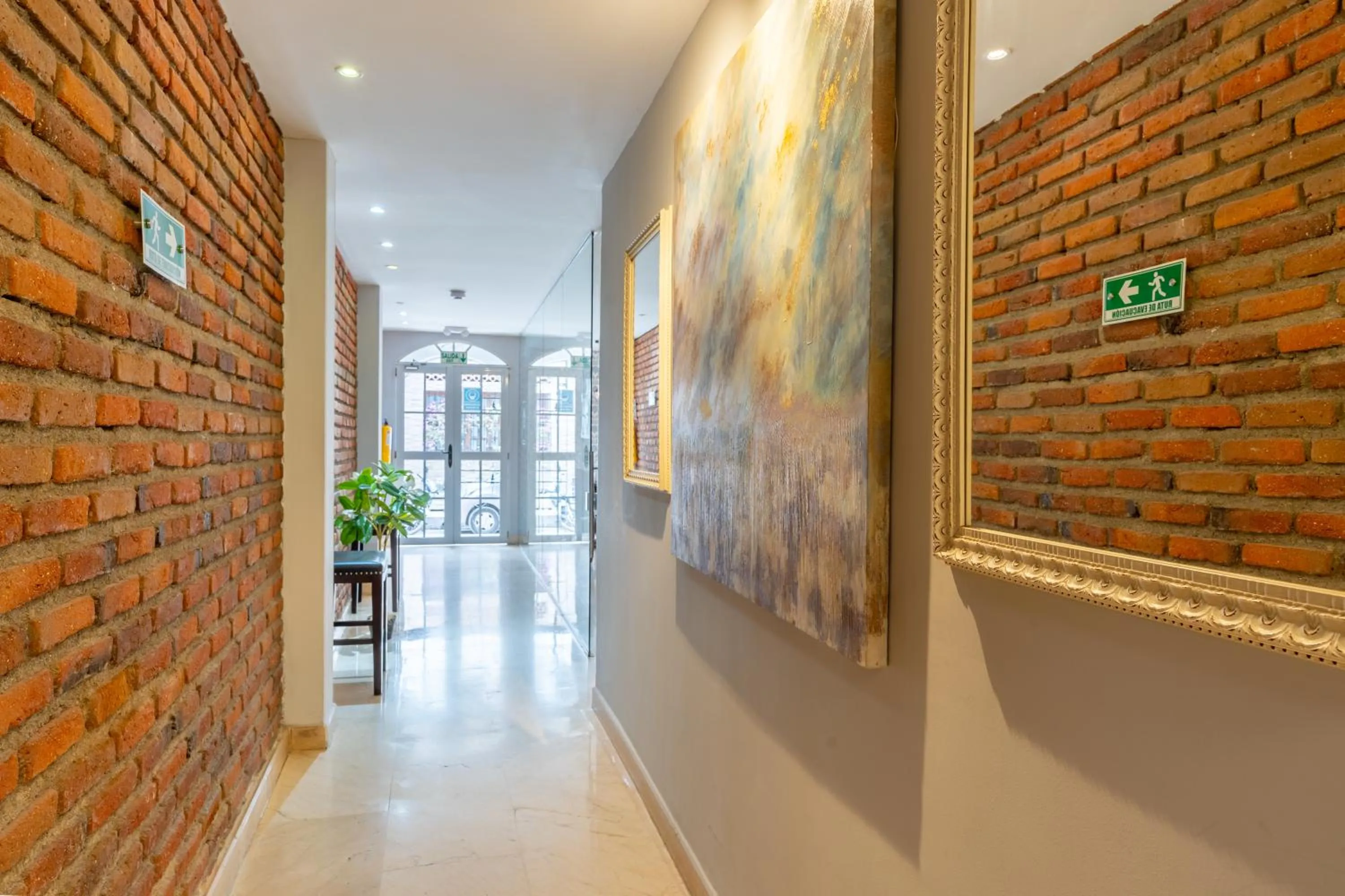 Lobby or reception in Hotel Boutique ADAZ