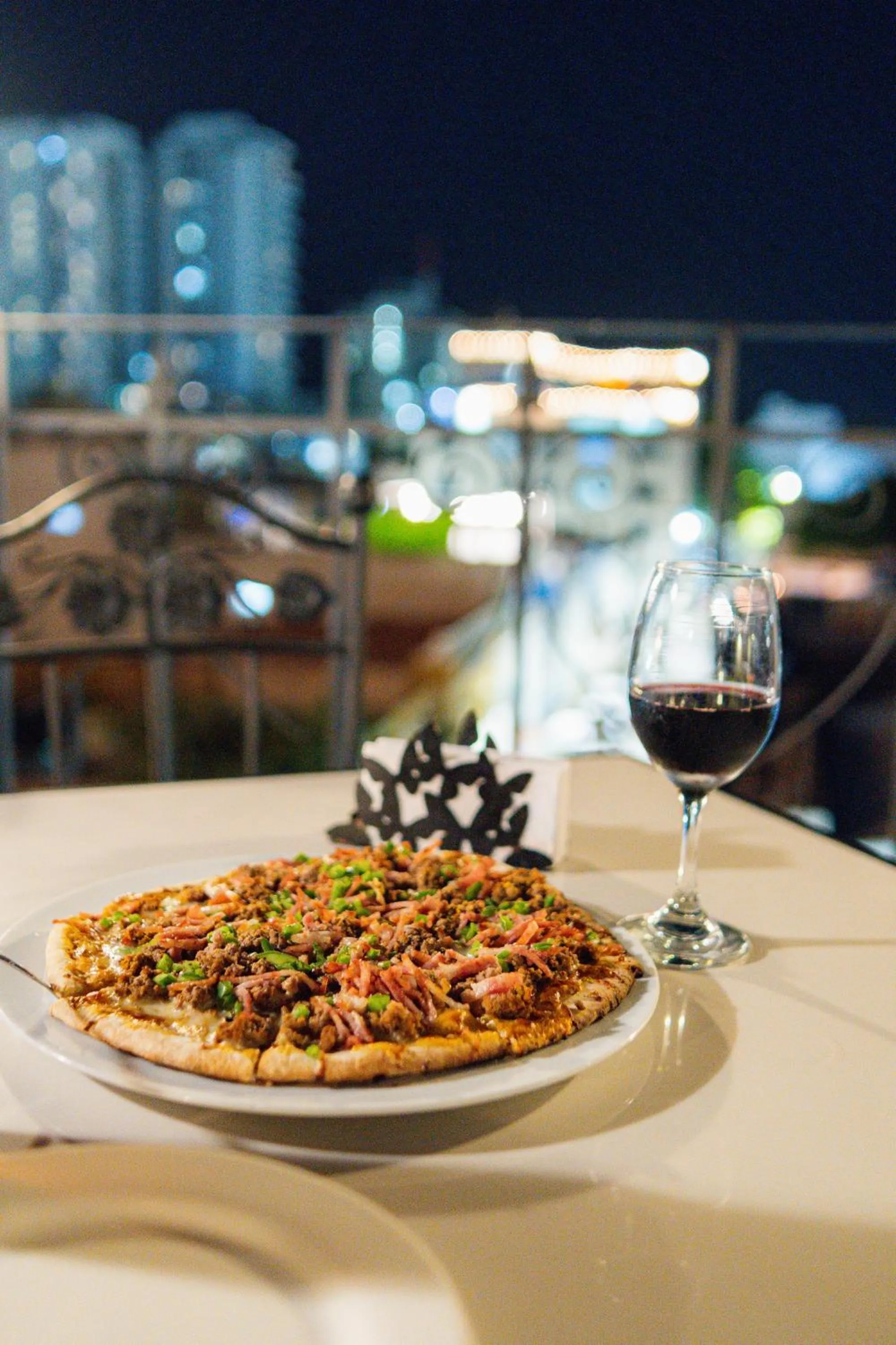 Night in Hotel Boutique ADAZ